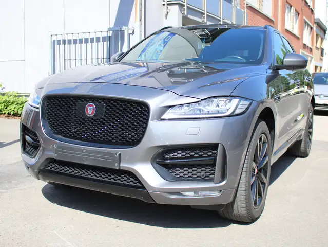 Jaguar F-Pace 2.0 T AWD R-Sport+BOÎTE AUTO+CUIR+CAMERA ++