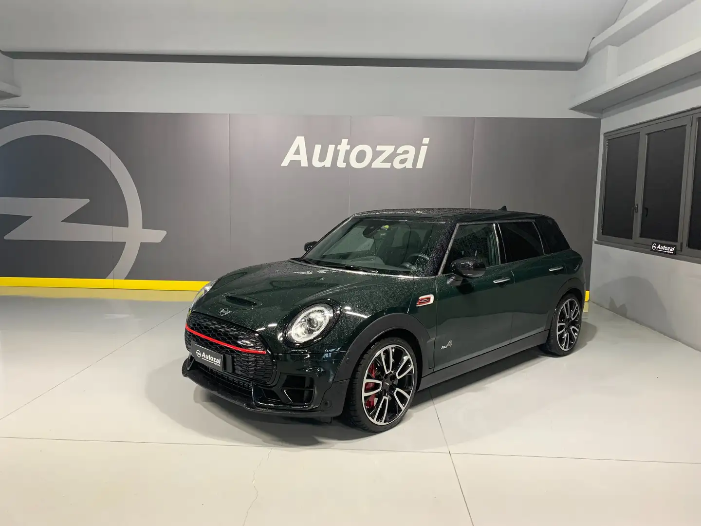 MINI John Cooper Works Clubman Mini Clubman 2.0 JCW Essential auto Зелений - 1