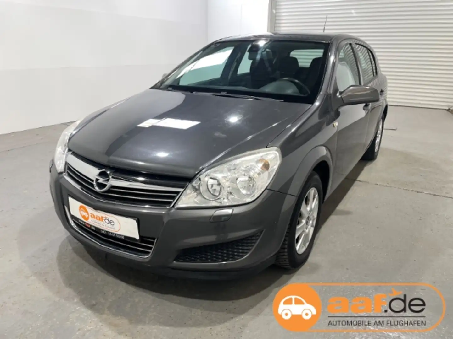 Opel Astra 1.6 H Edition Grey - 1