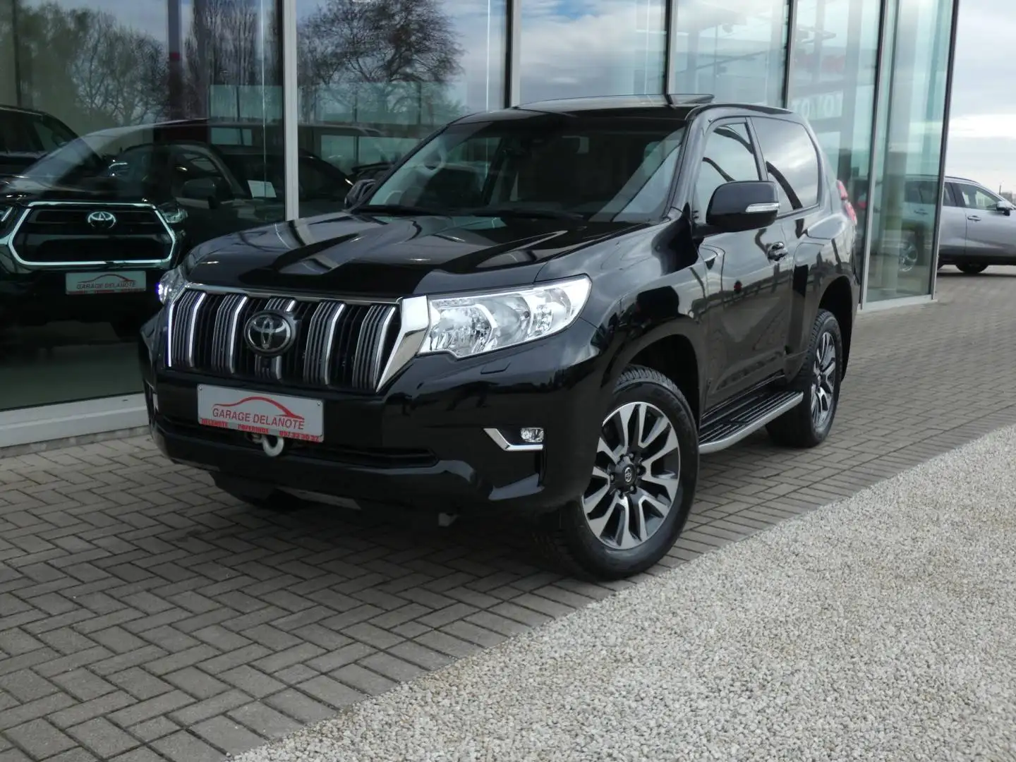 toyota land cruiser