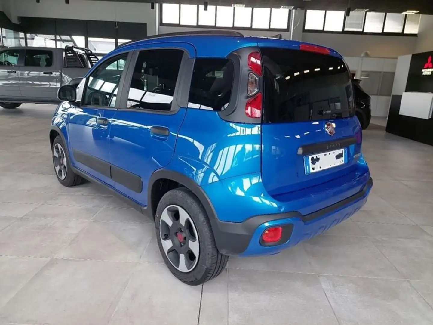 Fiat Panda 1.0 FireFly S&S Hybrid City Cross Blau - 2