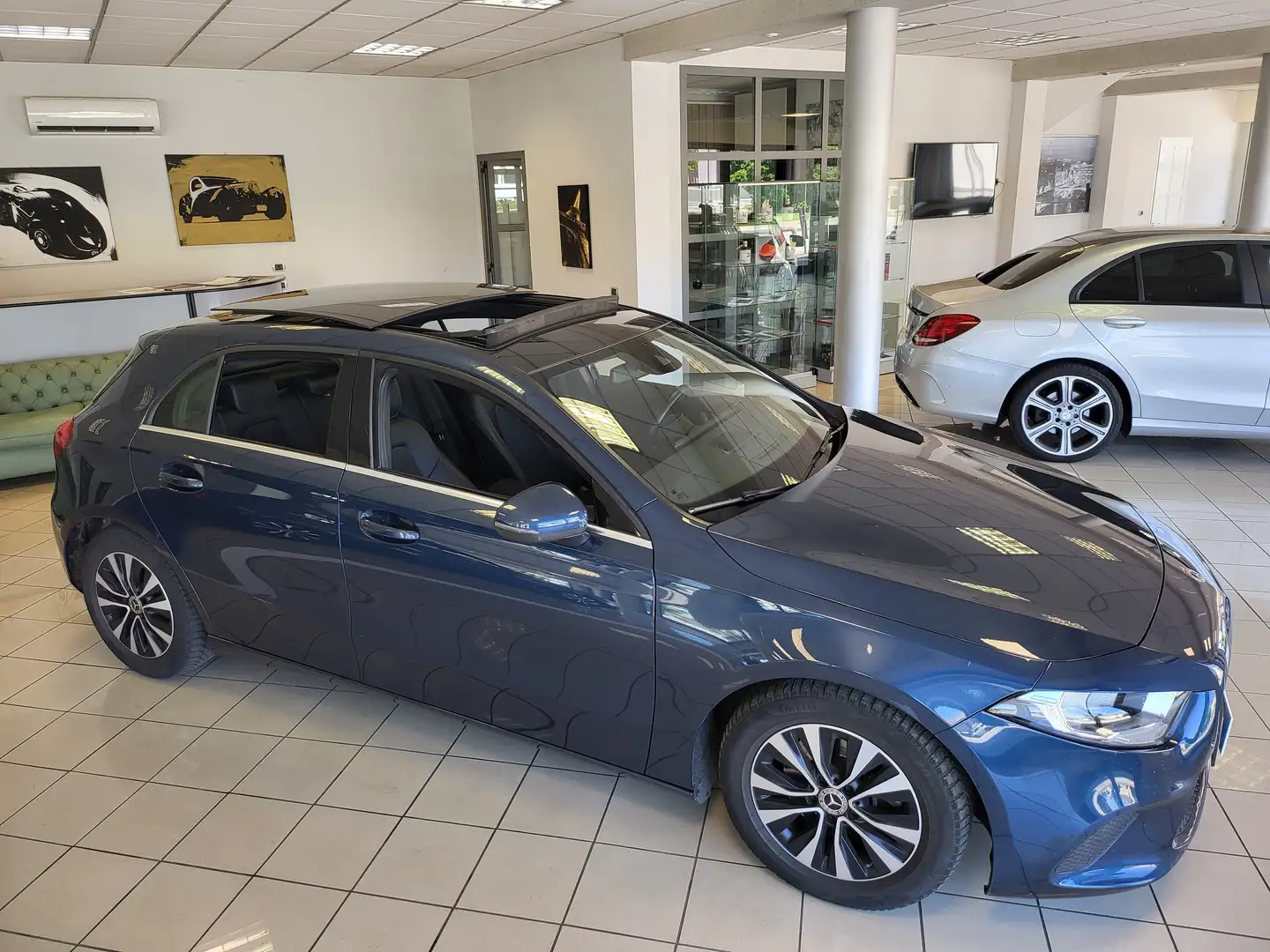 Mercedes-Benz A 180 A 180 d Executive Next auto Azul - 1