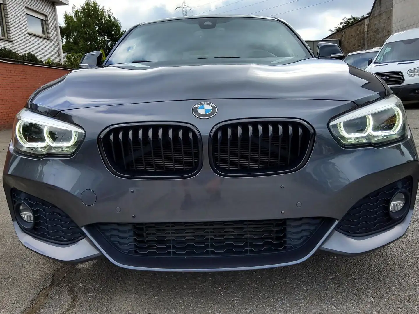 BMW 116 116i M Sport Grijs - 2