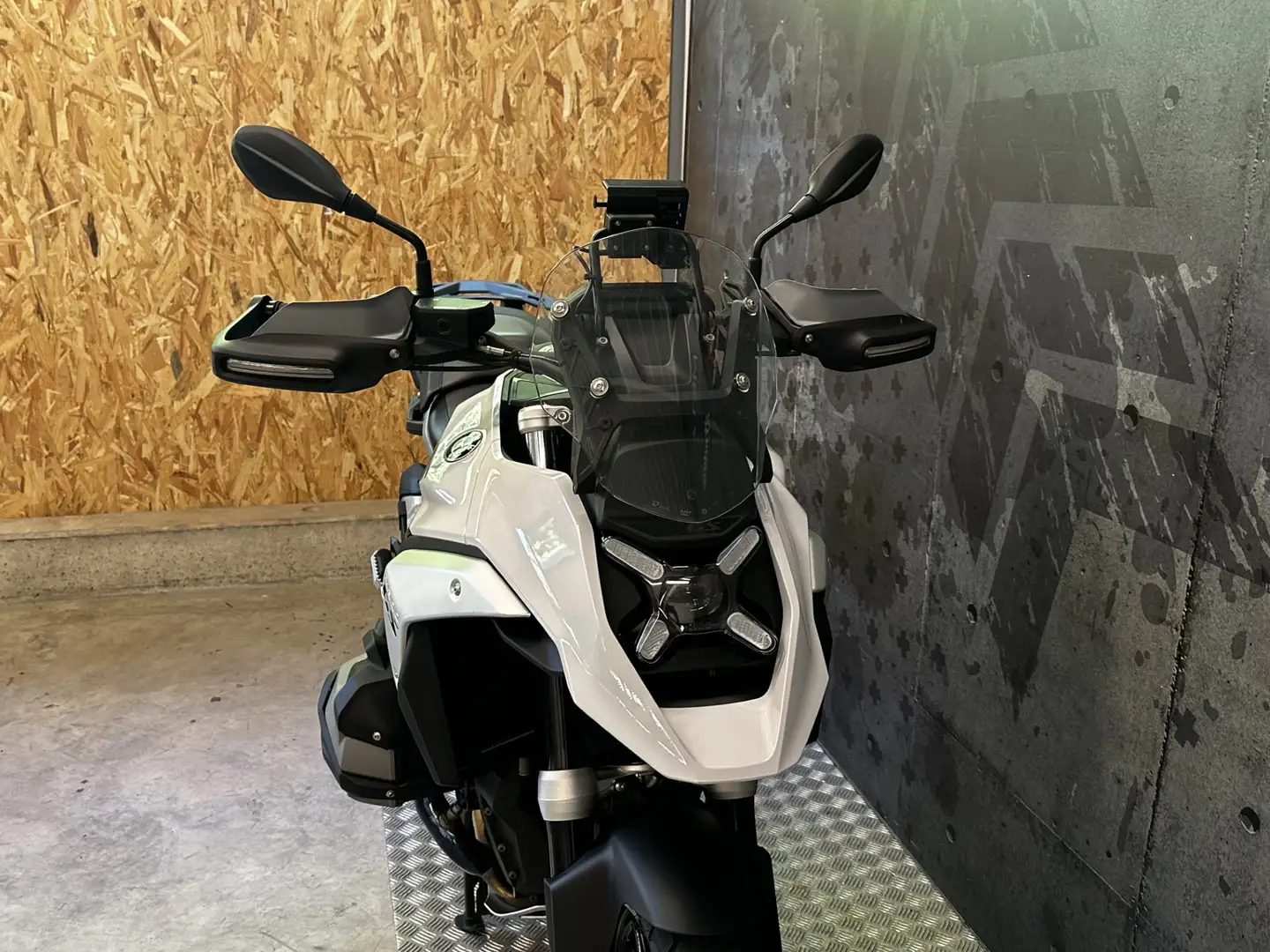 BMW R 1 Weiß - 2
