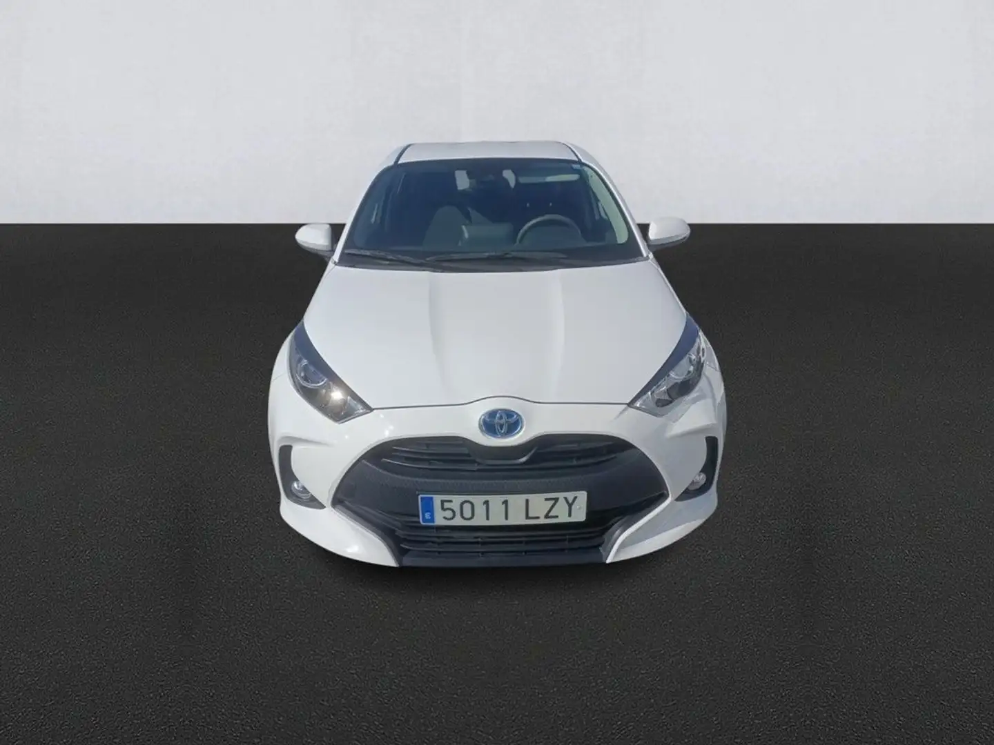 Toyota Yaris 1.5 120H Business Plus Amarillo - 2