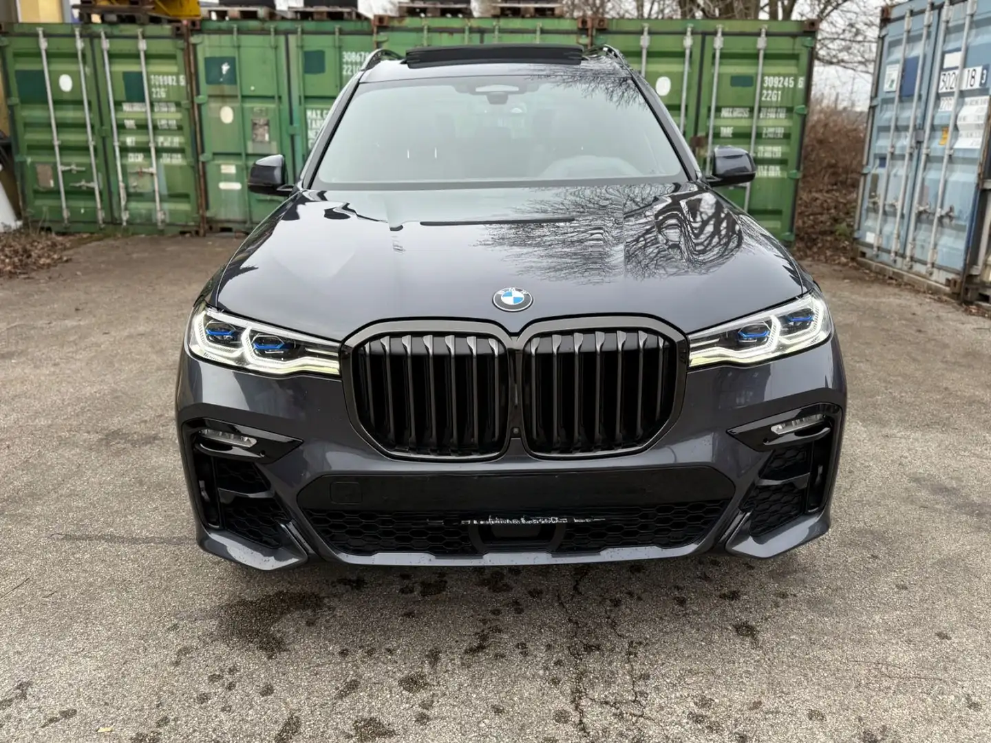 BMW X7 xDrive 40 d M Sport *Pano*7 Sitzer* 22 Zoll* Gris - 2