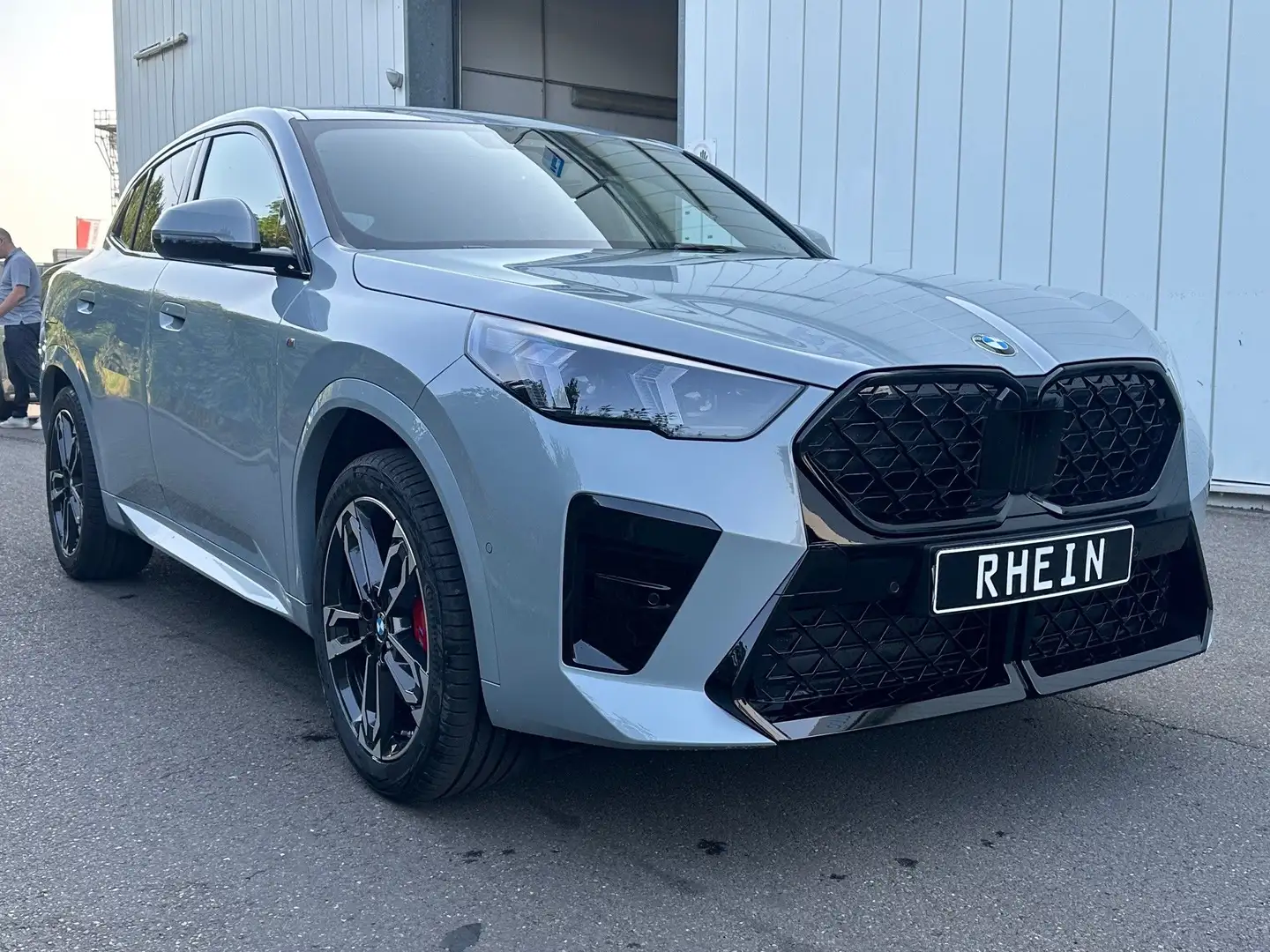 BMW X2 sDrive20i M Sportpaket inkl. Winterräder Gris - 2
