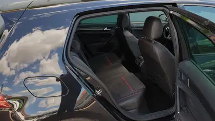 Annonce voiture d'occasion Volkswagen Golf - CARADIZE