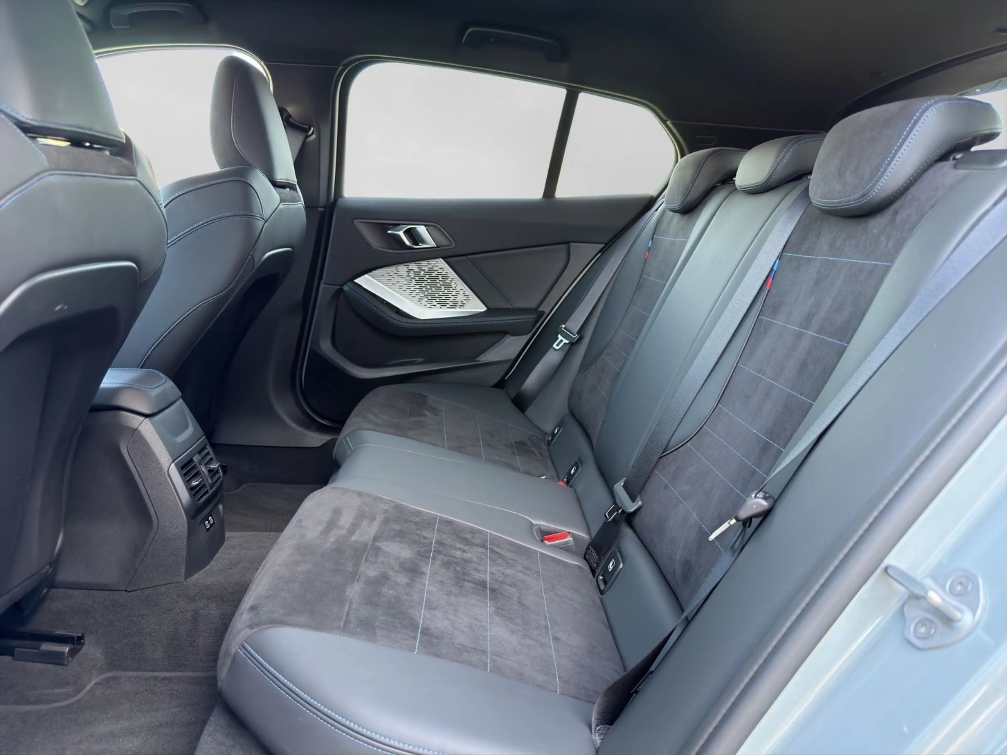BMW 118 d M Sport Automatik CarPlay Kamera Alexa — photo 10