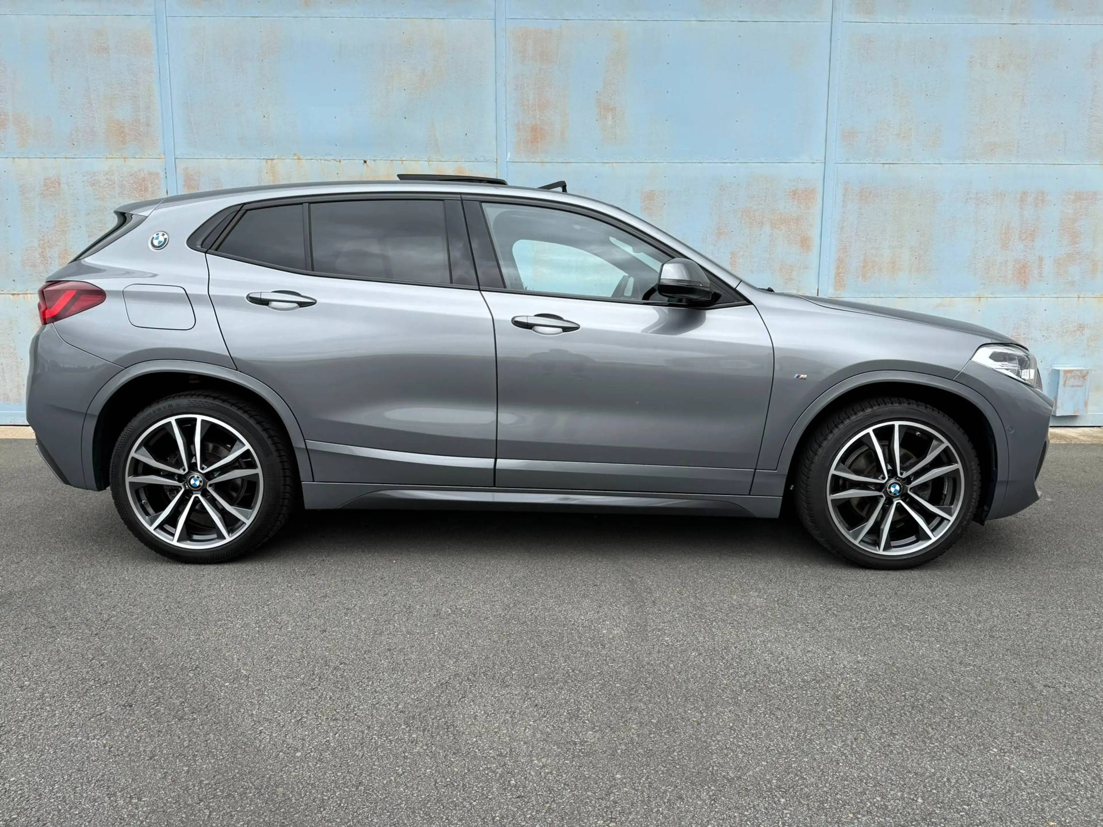 BMW X2 X2 sDrive18i - M sportpakket - Panoramisch open dak - Camera - GPS - Leder - Belgische wagen - Eerste eigenaar — photo 6
