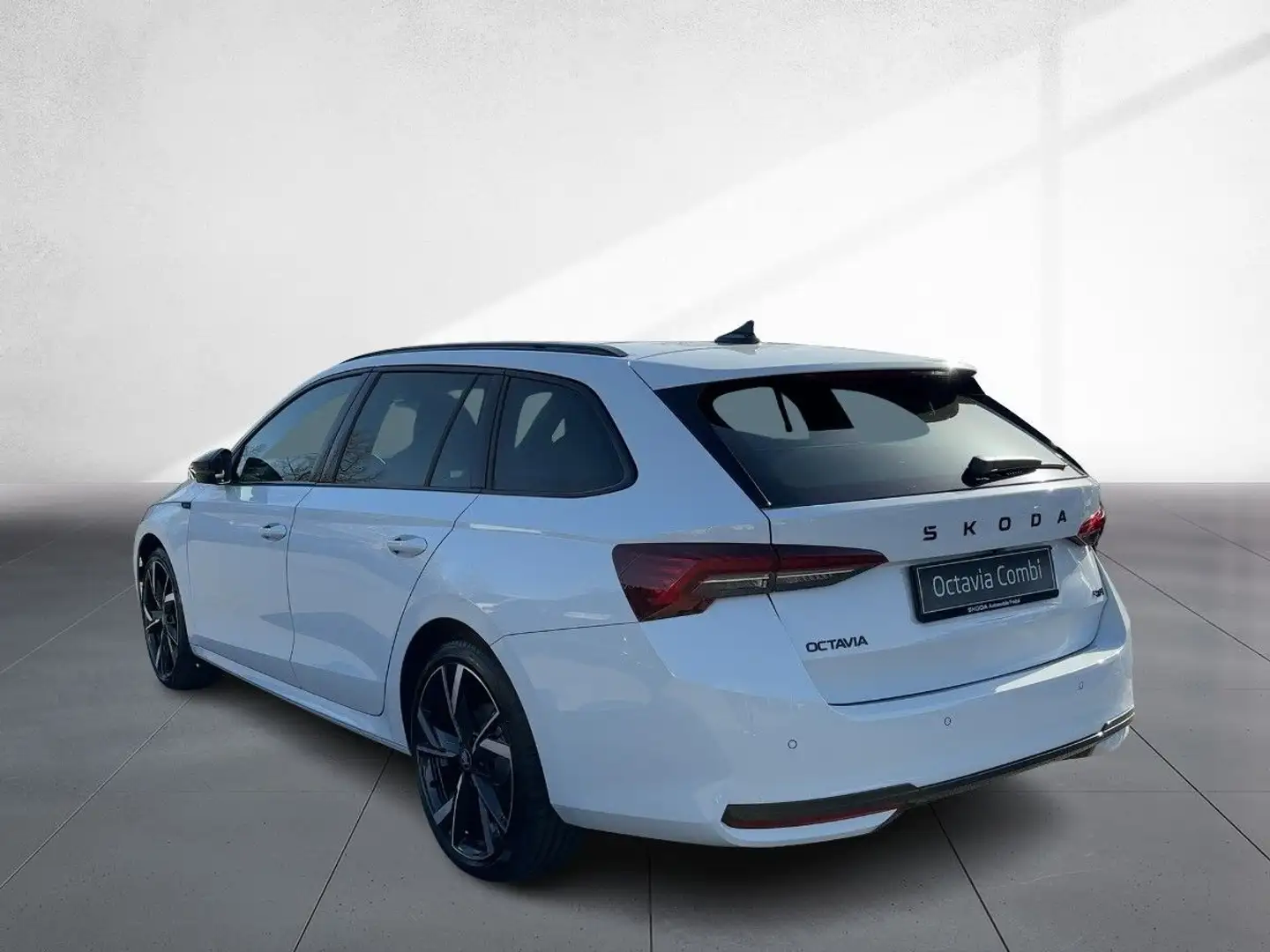 Skoda Octavia Combi Sportline 2,0 TSI DSG 4x4 PANO AHK Weiß - 2