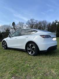 Model Y RWD