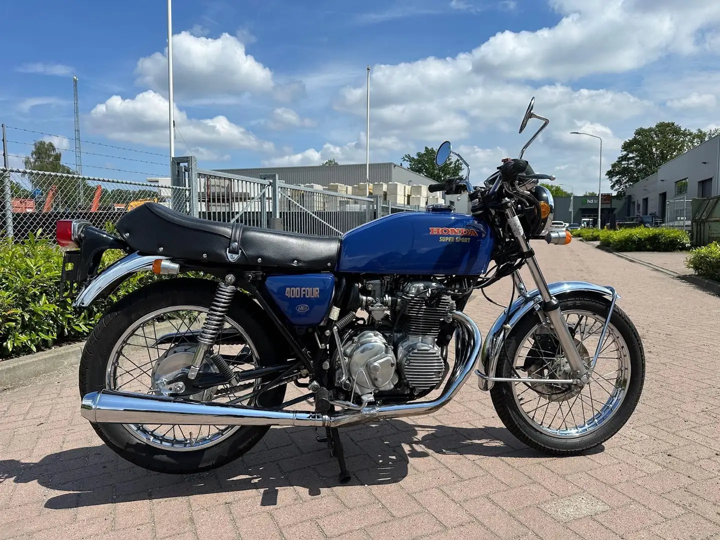 Honda CB 400 Four Blauw - 1