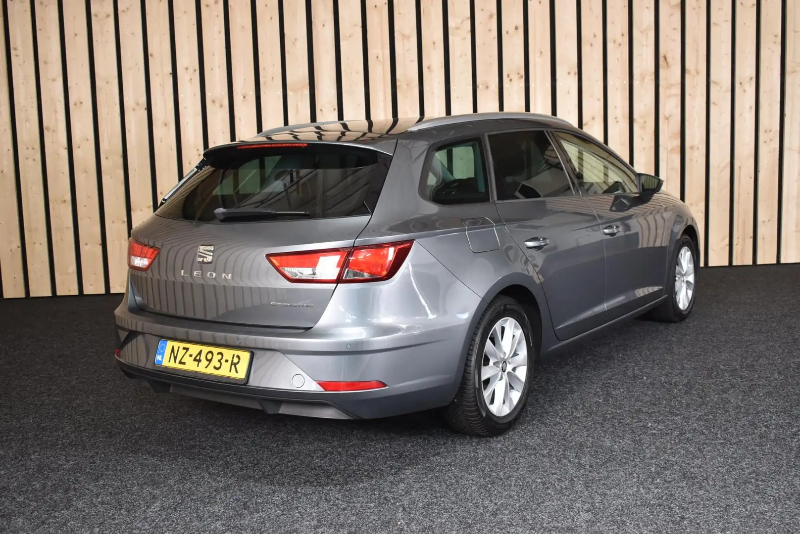 SEAT Leon ST 1.0 EcoTSI Style Business Intense Navi PDC All- Gris - 2