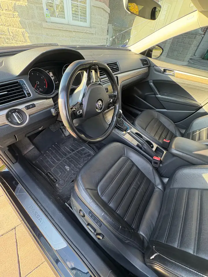 Volkswagen Passat photo Volkswagen Passat