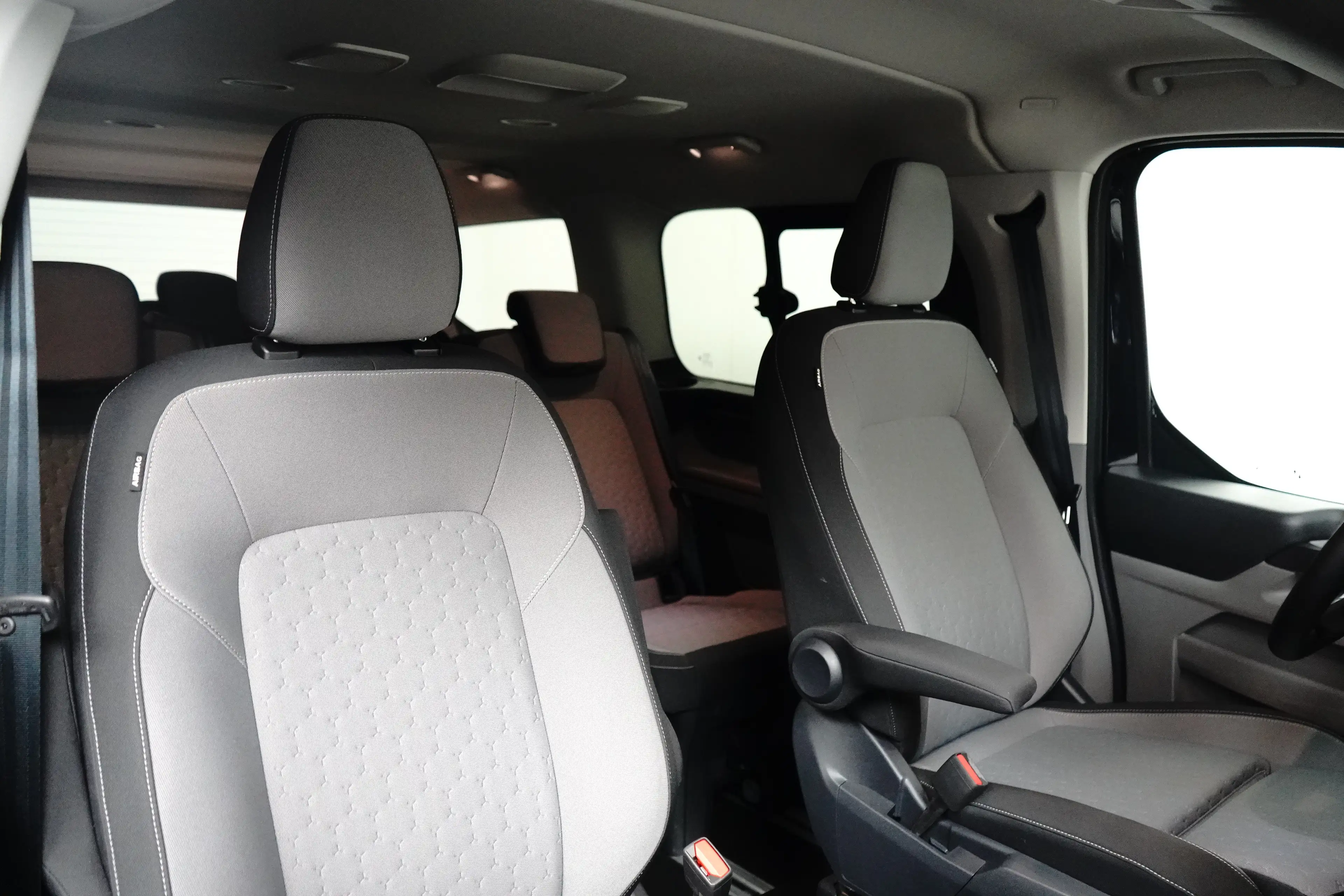 Ford Transit Custom Tourneo 340 2.5 PHEV L1H1 Titanium | Stoel- Stuurv — photo 8