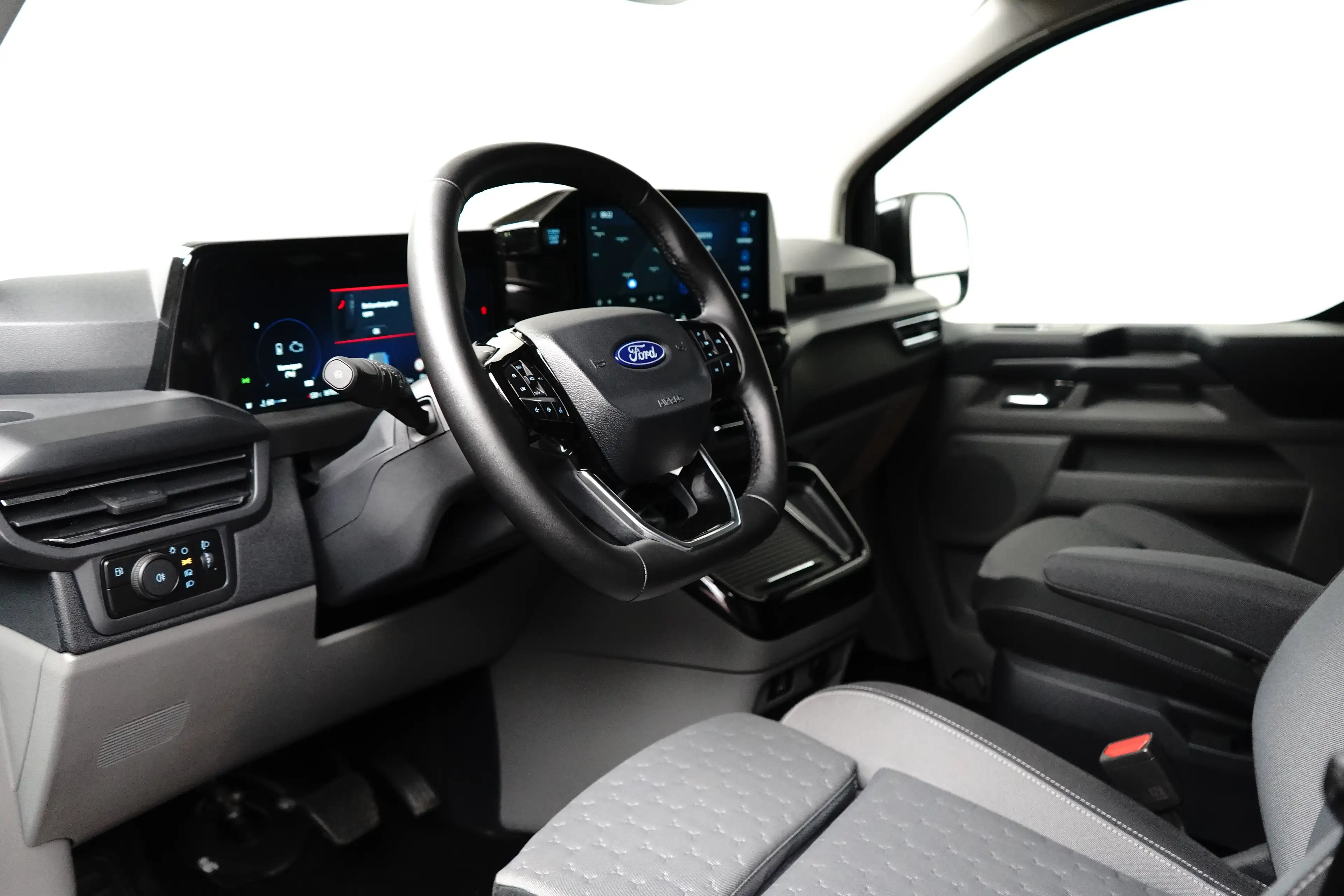 Ford Transit Custom Tourneo 340 2.5 PHEV L1H1 Titanium | Stoel- Stuurv — photo 2