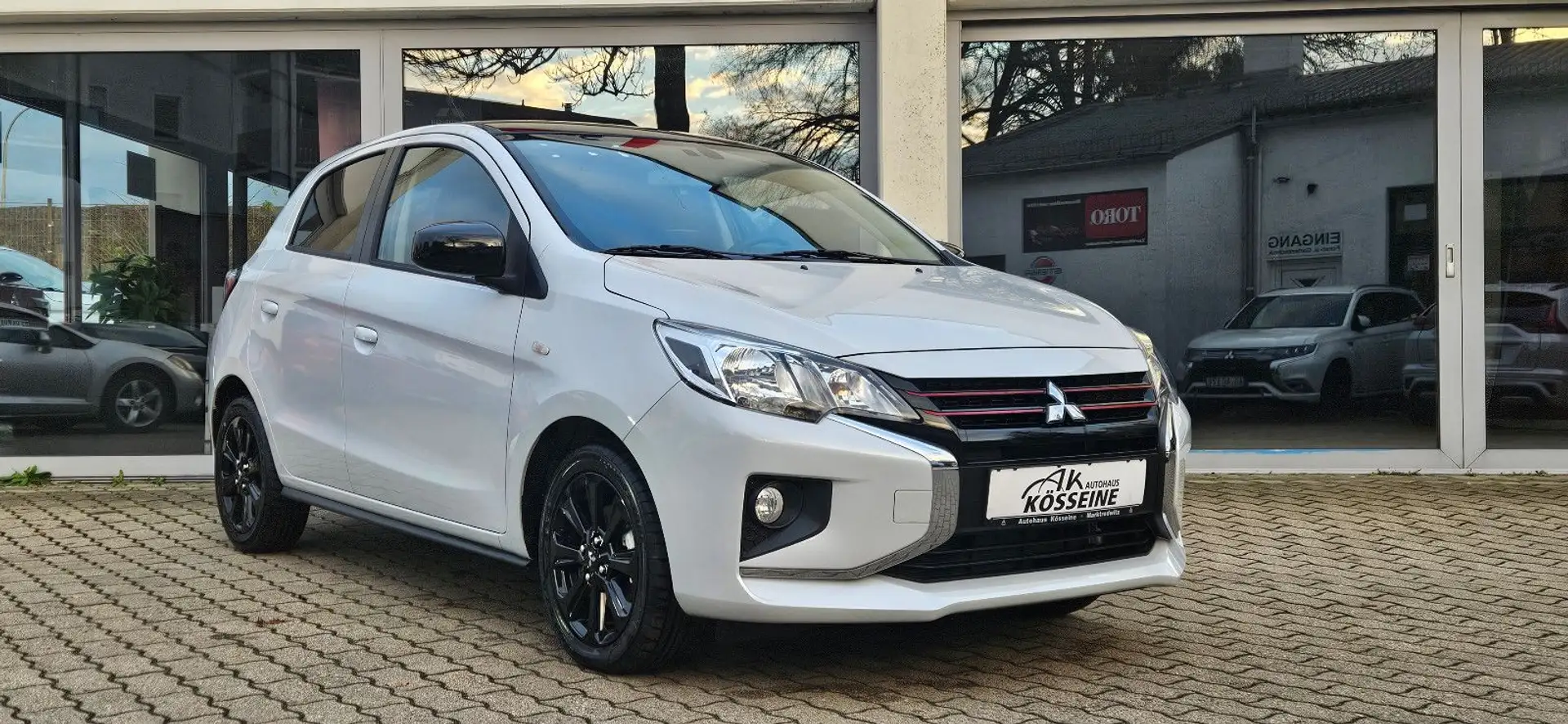Mitsubishi Space Star 1.2 Select+ Black Edition Weiß - 2