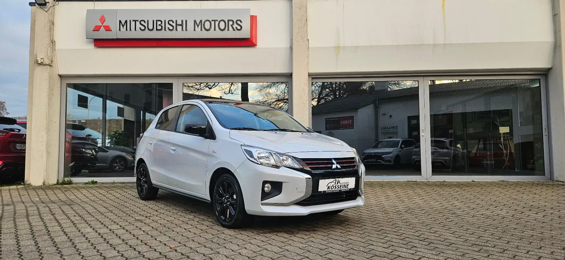 Mitsubishi Space Star 1.2 Select+ Black Edition Weiß - 1