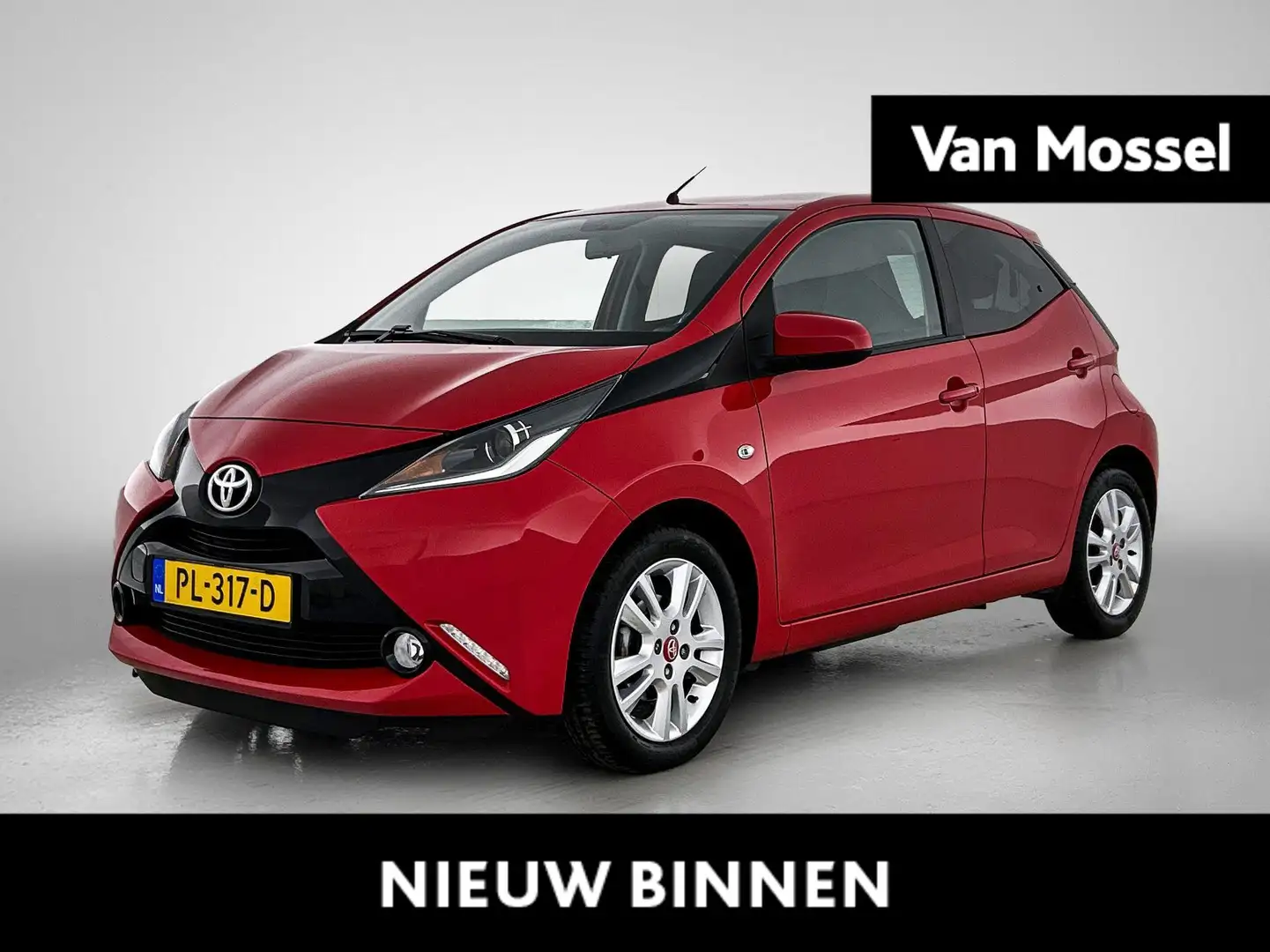 Toyota Aygo 1.0 VVT-i x-joy | BLUETOOTH | ACHTERUITRIJCAMERA | Rood - 1