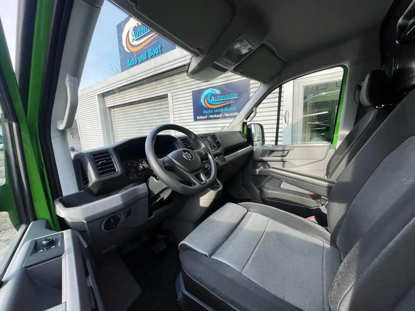 Volkswagen Crafter 35 TDI L2 AUTOMATIK CAM SCHWINGSITZ EUR6 Verde - 2