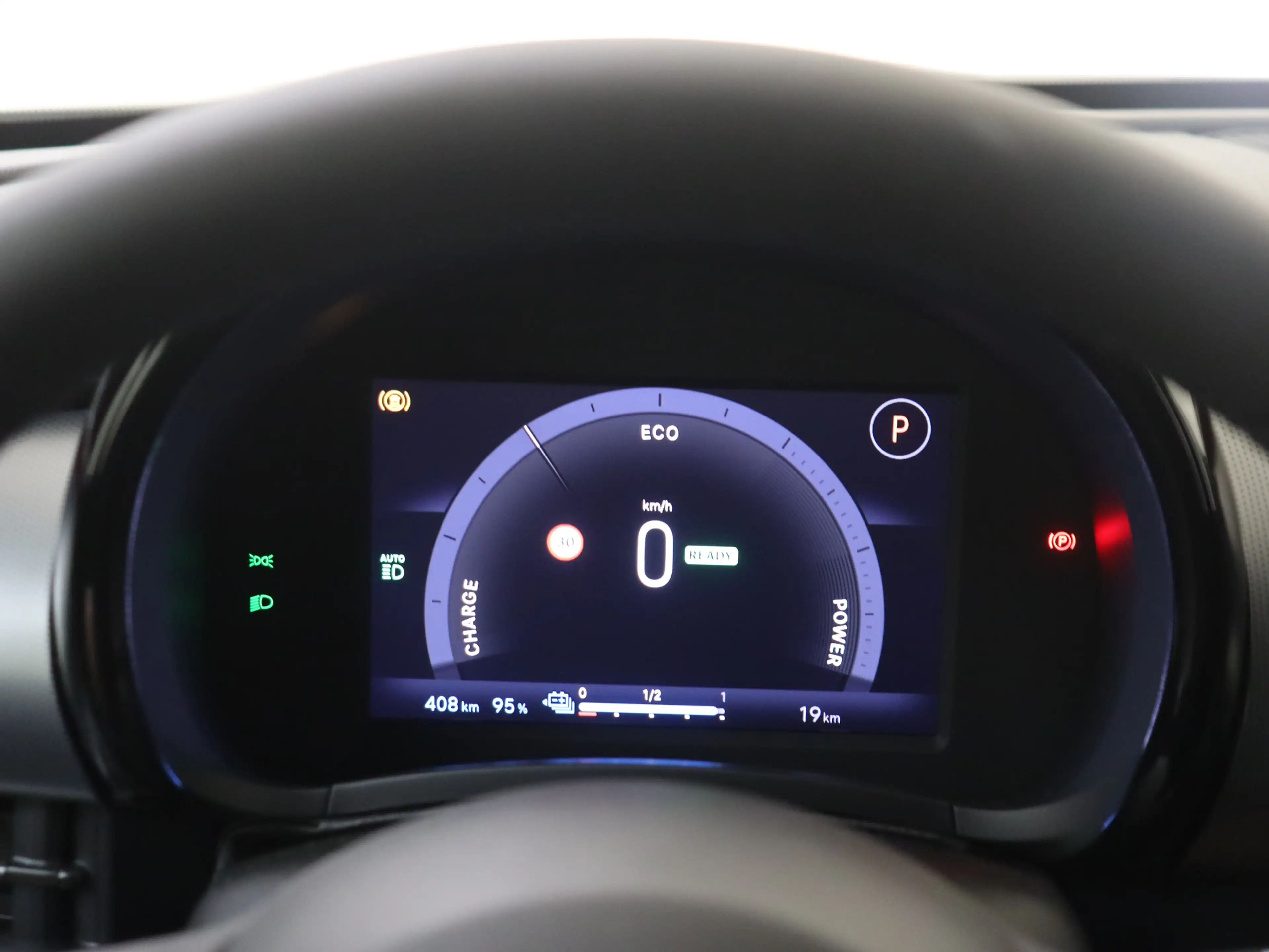 Fiat 600e La Prima 54 kWh NRM DEMO — photo 7