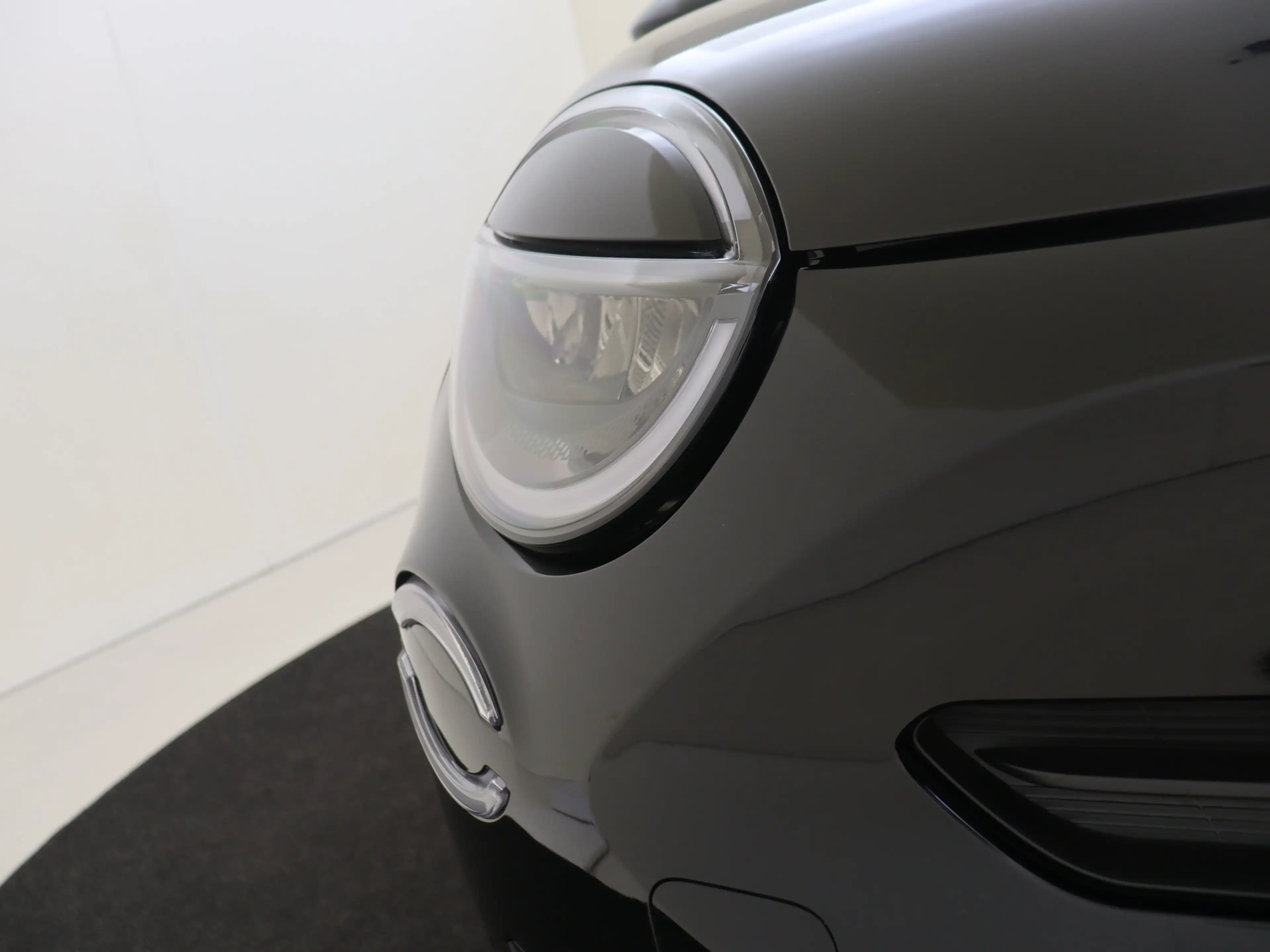 Fiat 600e La Prima 54 kWh NRM DEMO — photo 13