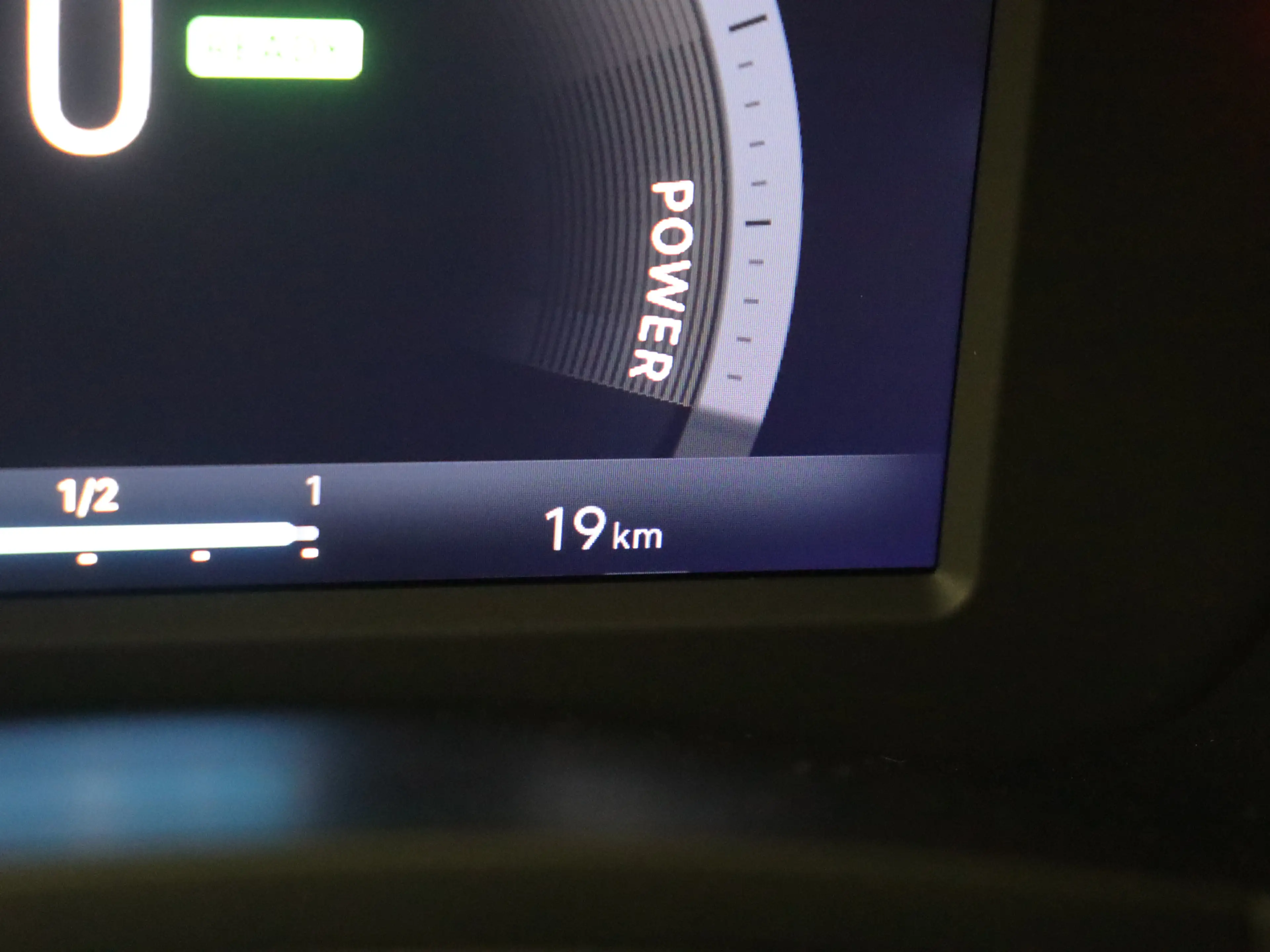 Fiat 600e La Prima 54 kWh NRM DEMO — photo 9