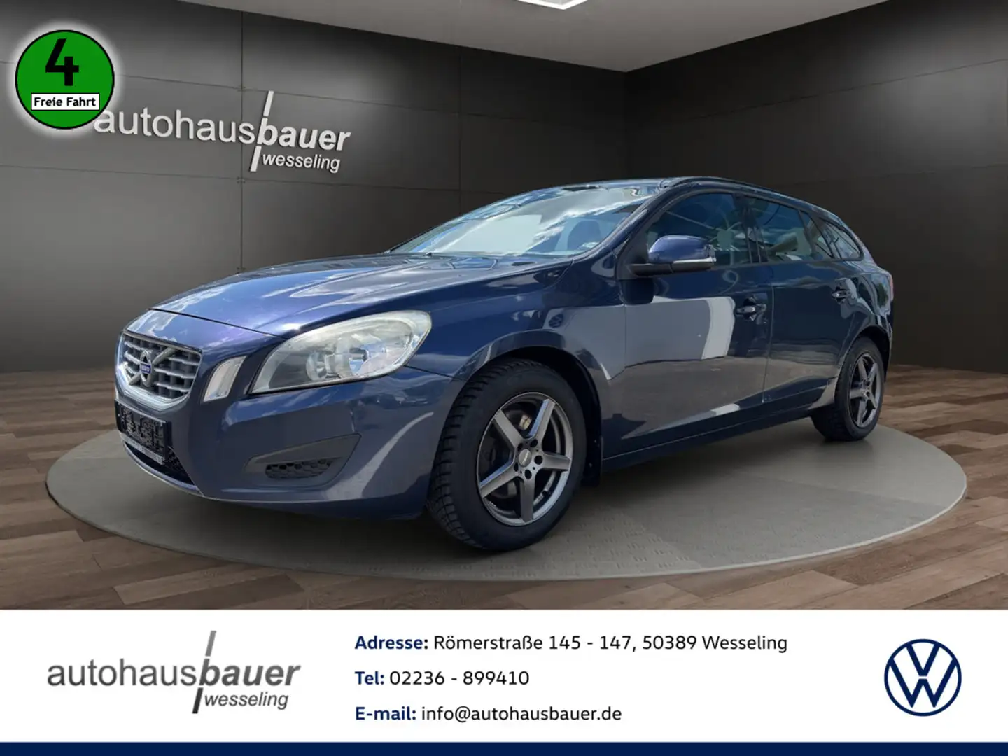 Volvo Blau - 1