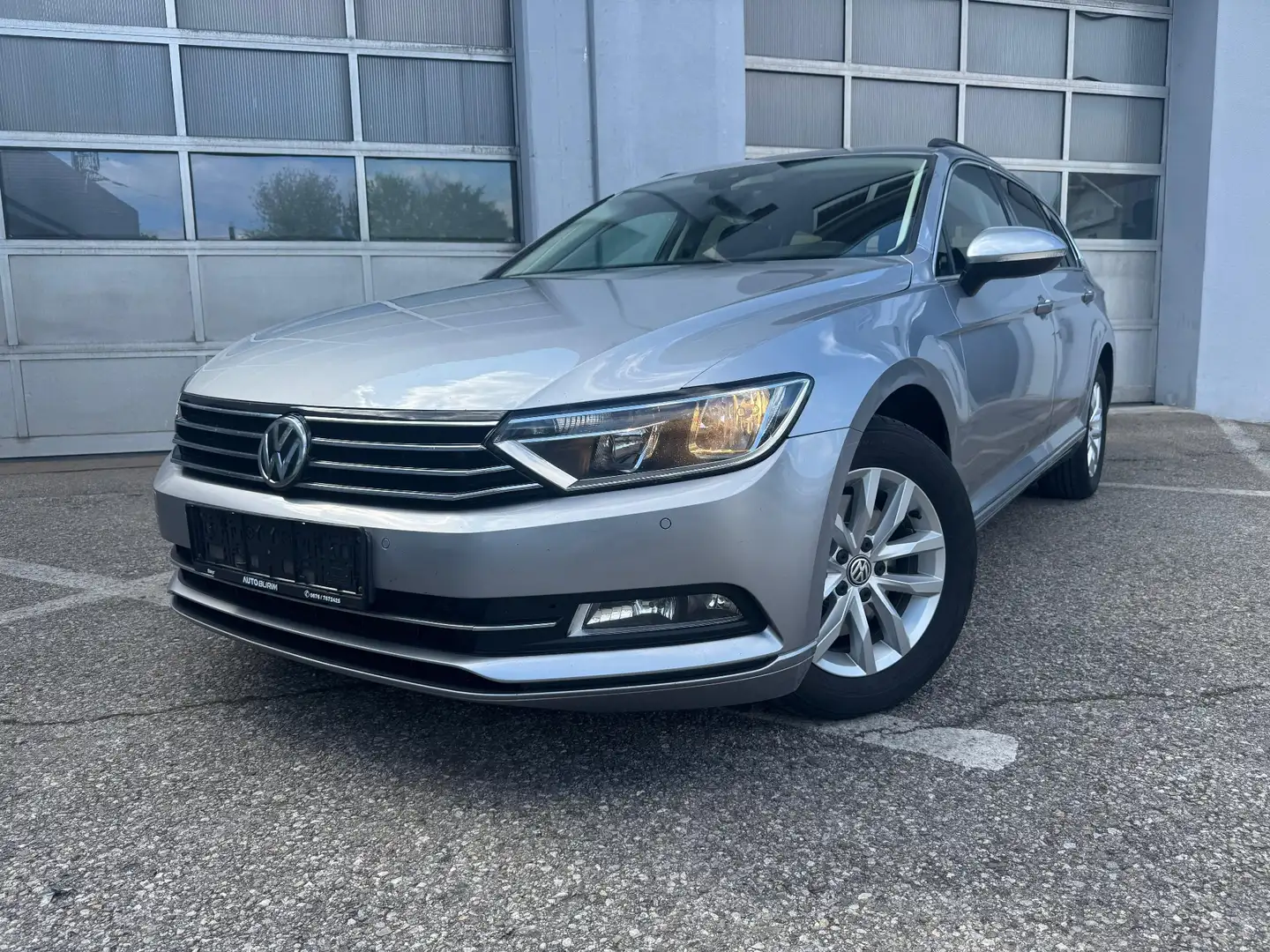 Volkswagen Passat Variant Comfortline 2,0 TDI-150ps DSG/Navi/ACC/PDC Grau - 1