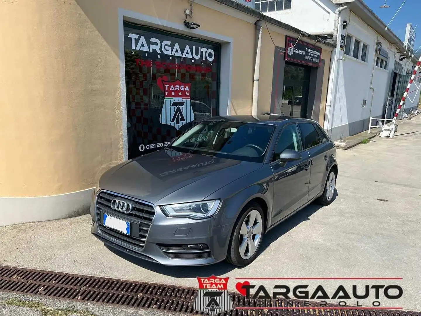 Audi A3 SPB 2.0 TDI Ambition Grigio - 1