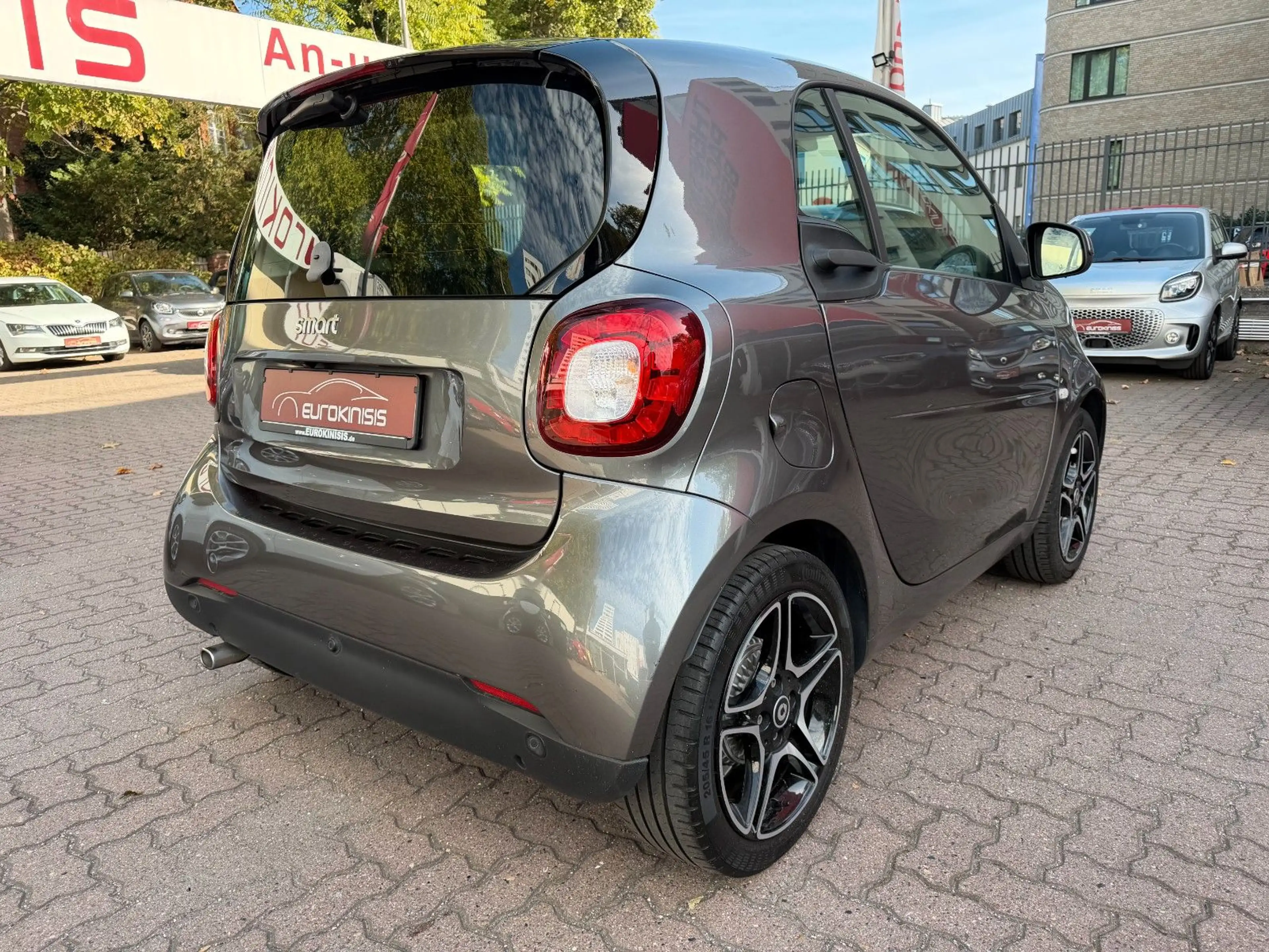 smart forTwo fortwo 66kW DCT prime SPORT*PANO*NAV*SHZ*PTS*KAM — photo 15