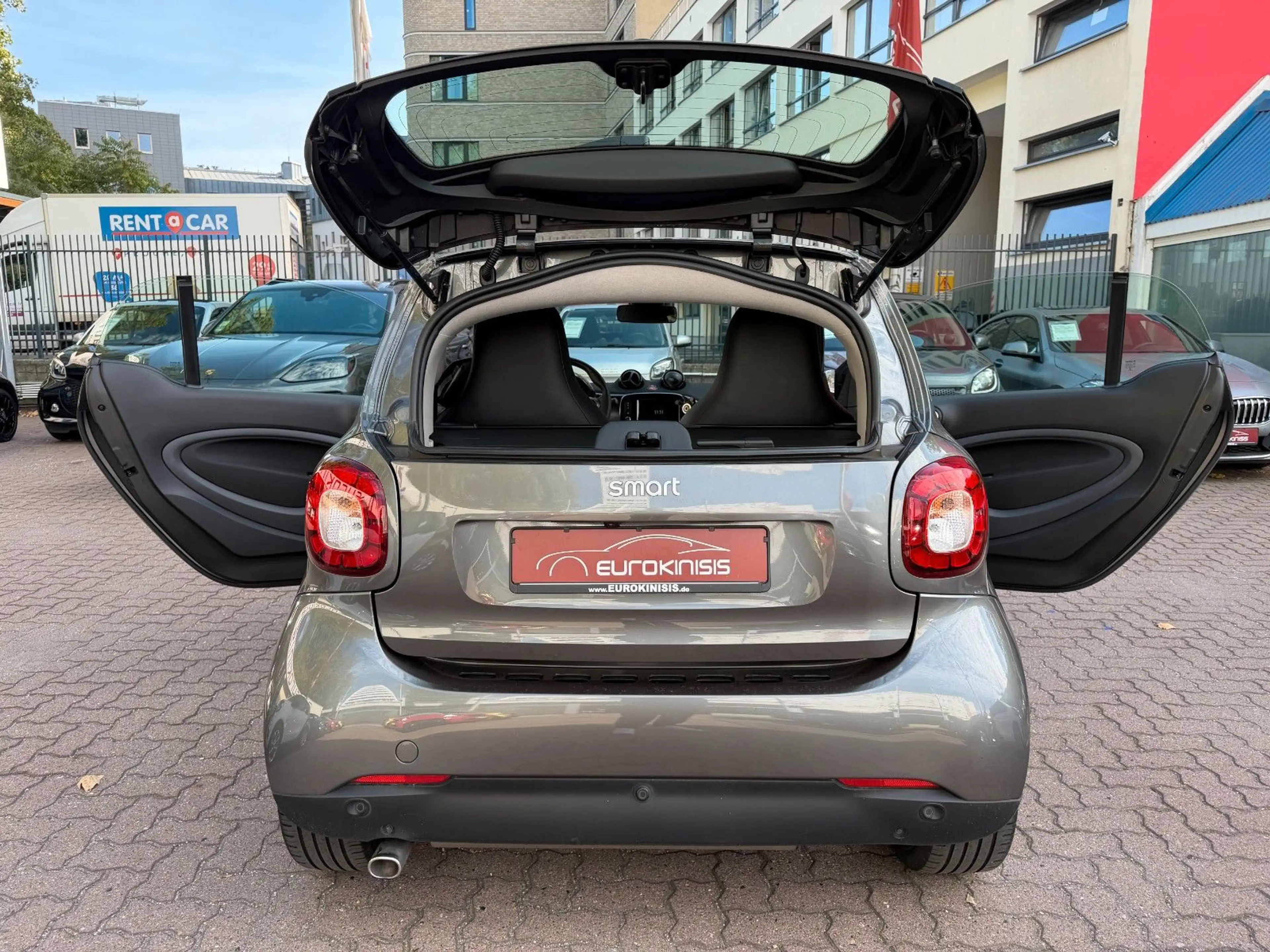 smart forTwo fortwo 66kW DCT prime SPORT*PANO*NAV*SHZ*PTS*KAM — photo 27