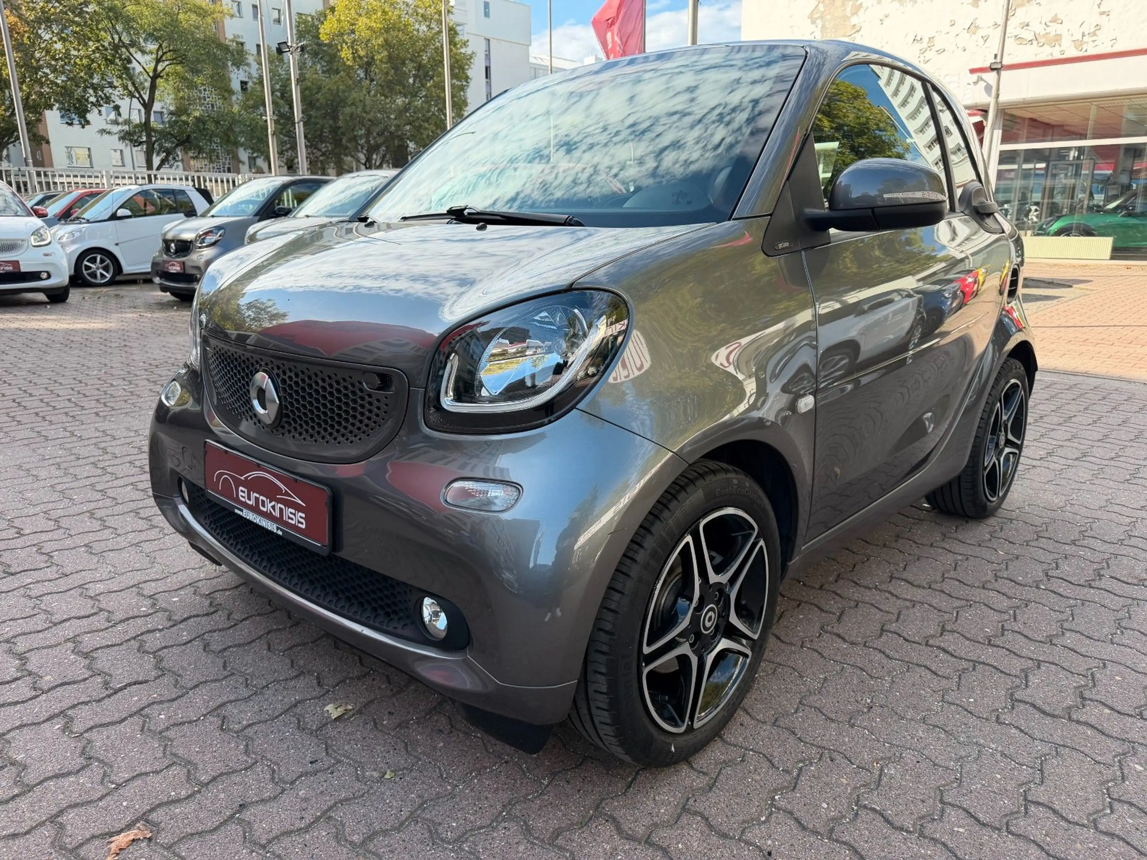 smart forTwo fortwo 66kW DCT prime SPORT*PANO*NAV*SHZ*PTS*KAM — photo 8
