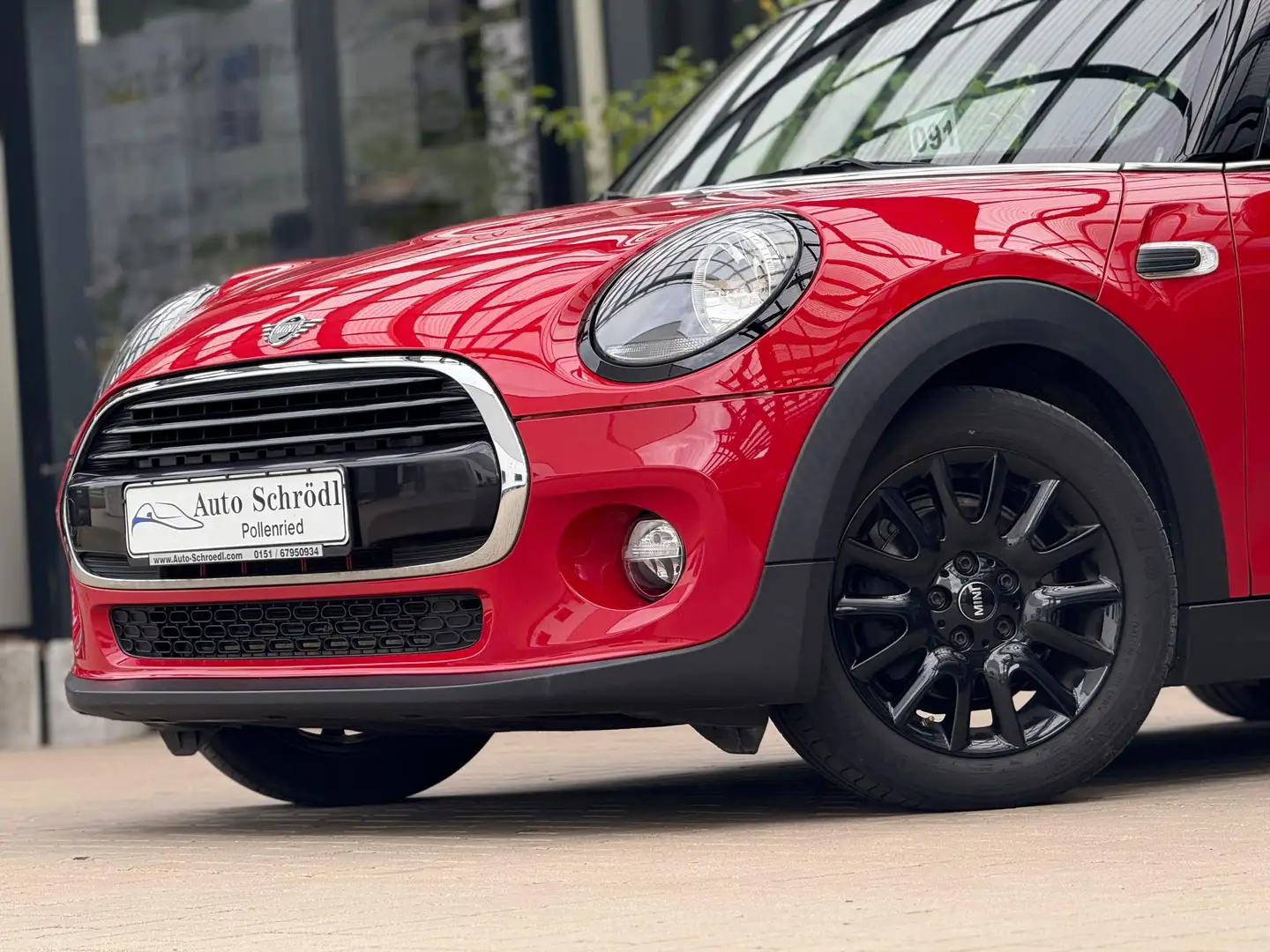 MINI Cooper Pepper, Navi, Sitzheizung, PDC, Tempomat, CarPlay Rot - 2