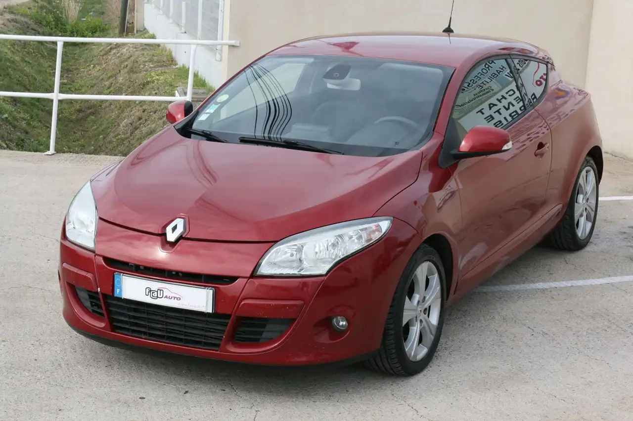 Renault Megane 1.9 DCI 130CH FAP DYNAMIQUE ECOÂ² EURO5