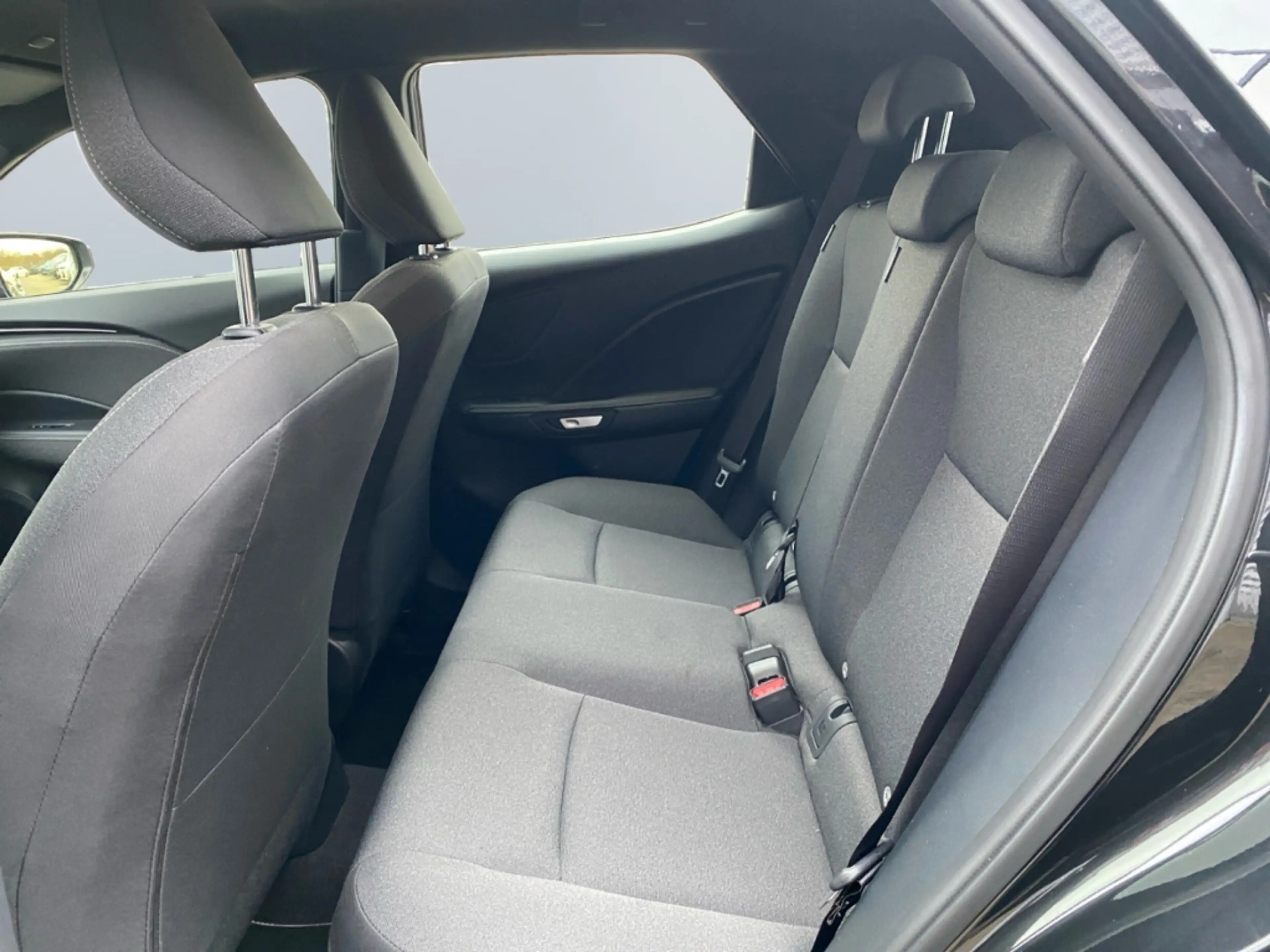 Lexus LBX BASIS plus Komfort Paket — photo 13