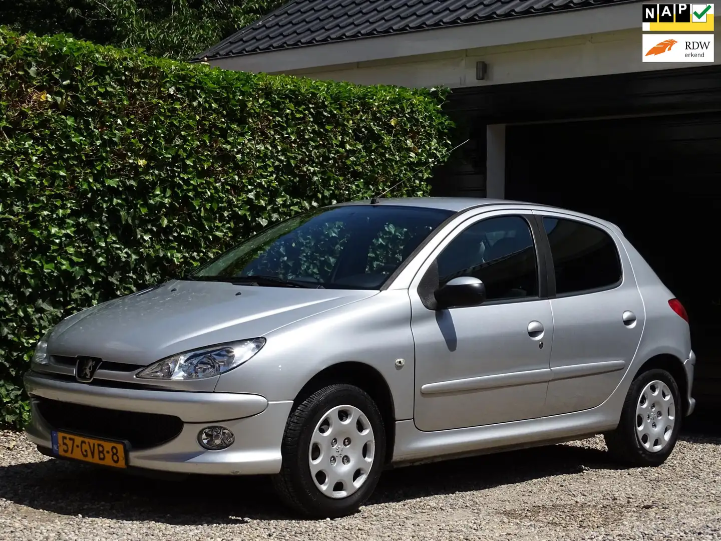 Peugeot 206 1.4 Génération | NIEUWE APK | Airco | Cruise contr Grey - 1