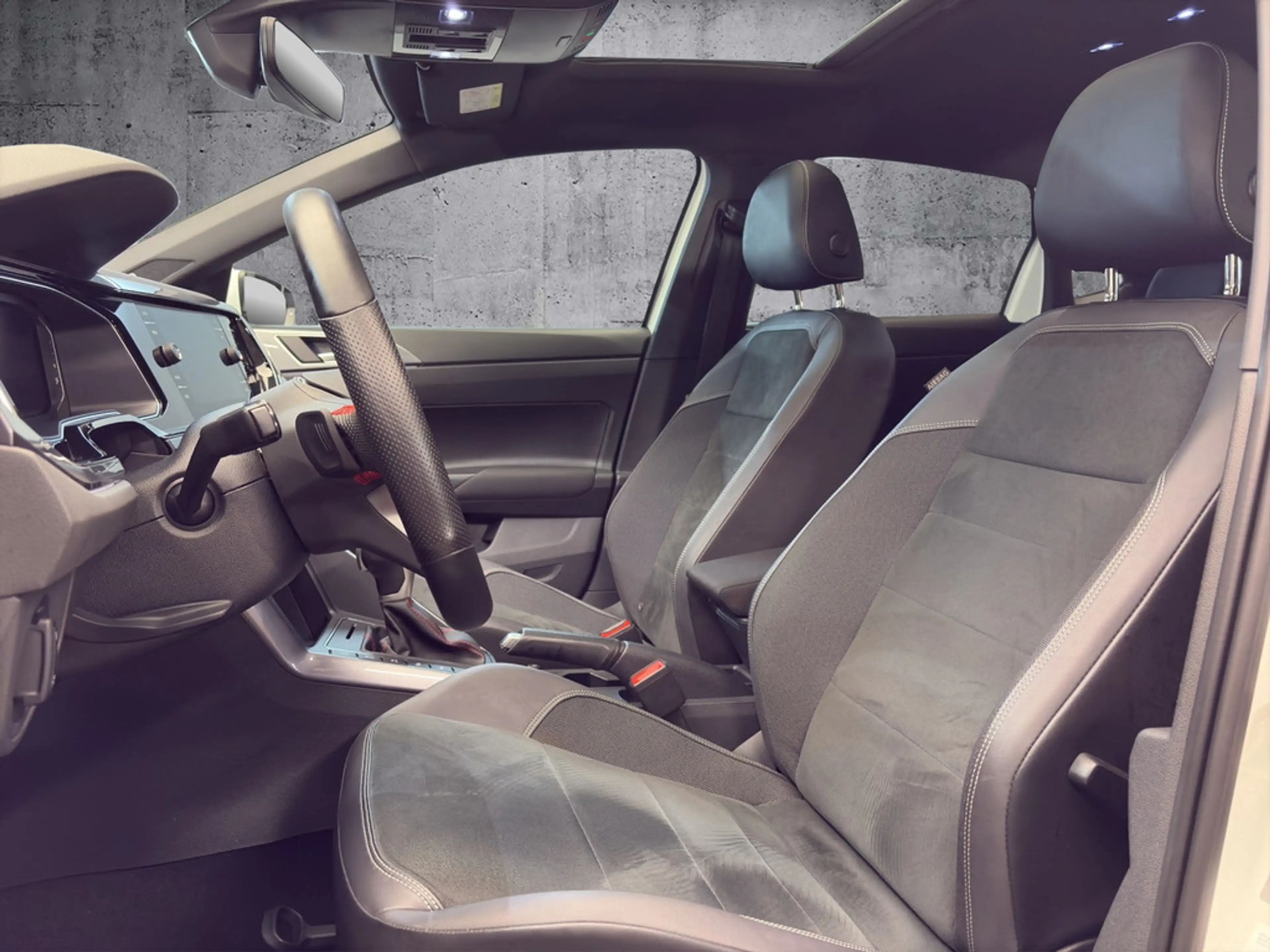 Volkswagen Polo GTI 2.0 TSI DSG NAVI+Pano+Matrix NAVI+Pa — photo 10