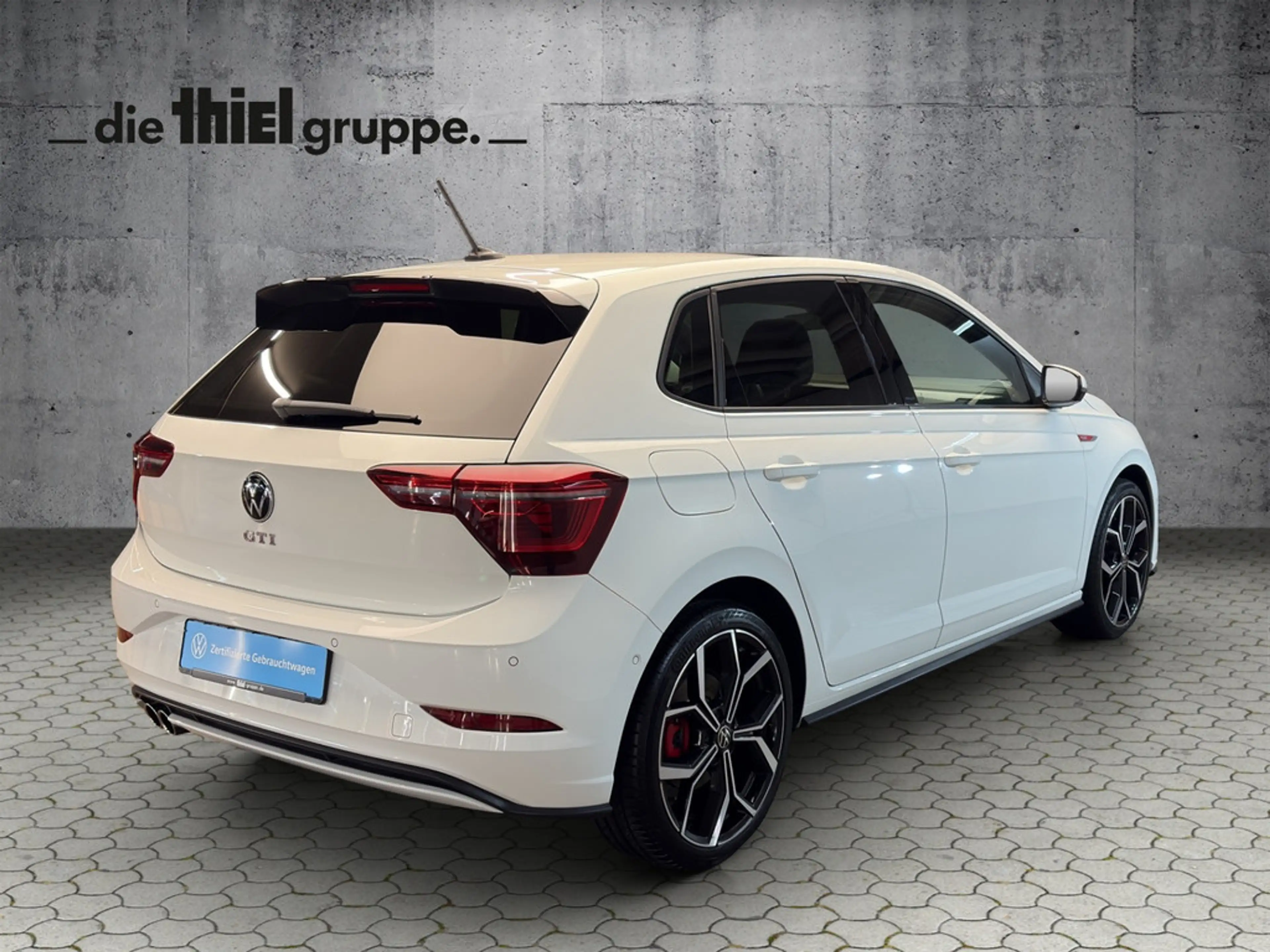 Volkswagen Polo GTI 2.0 TSI DSG NAVI+Pano+Matrix NAVI+Pa — photo 6