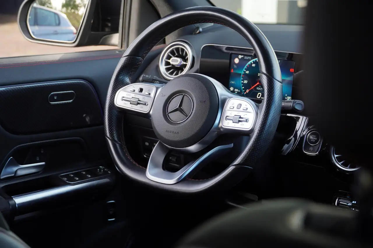 Mercedes-Benz GLA AMG Night pakket Camera Trekhaak, миниатюра 10
