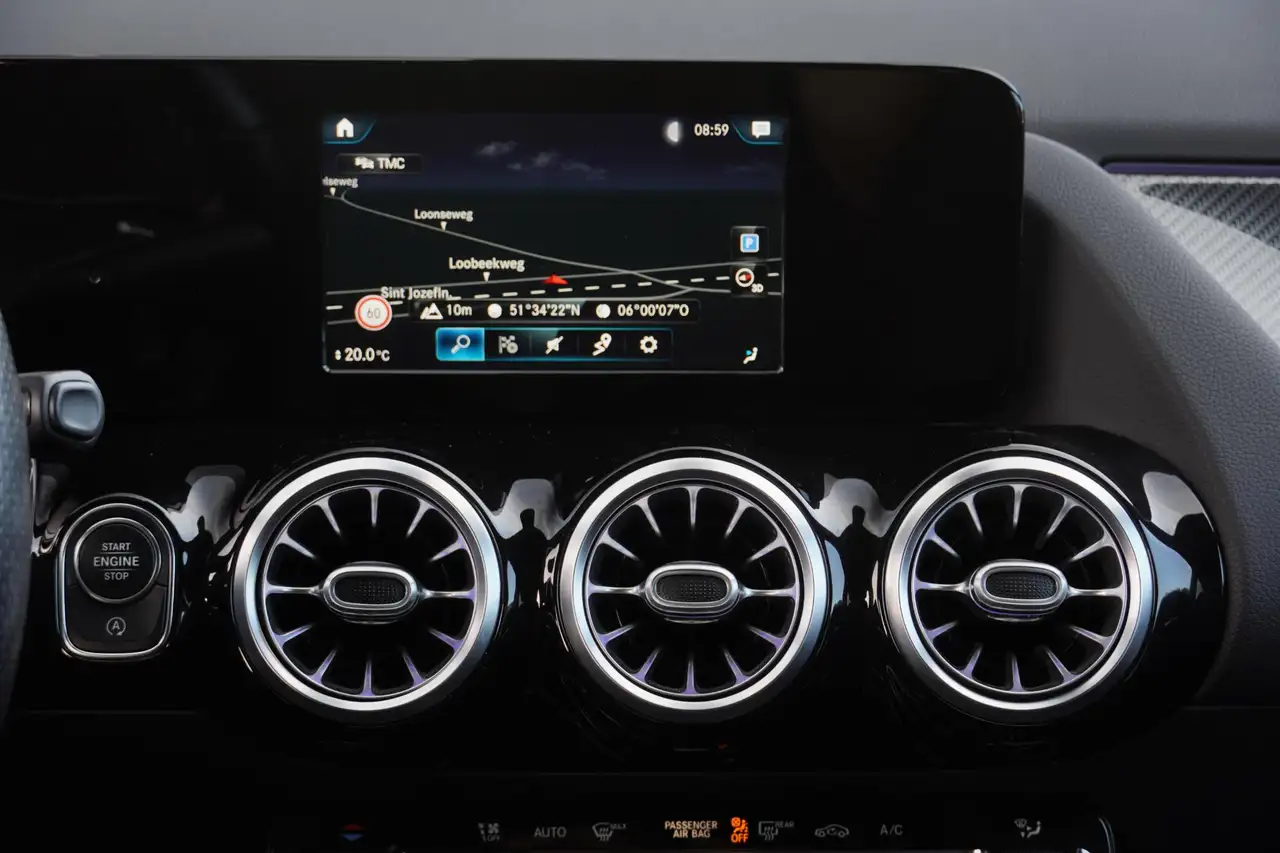 Mercedes-Benz GLA AMG Night pakket Camera Trekhaak, миниатюра 20