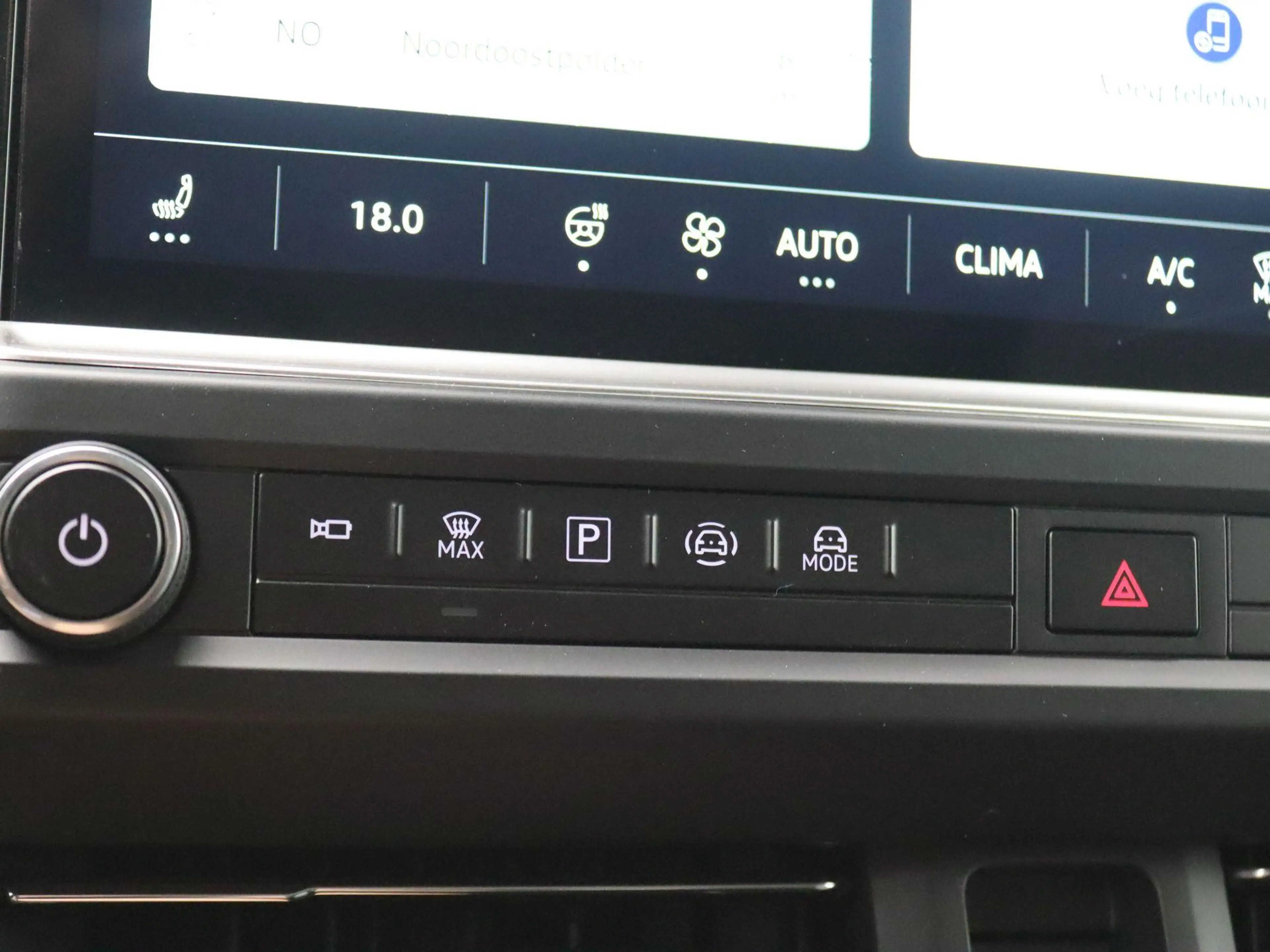 Volkswagen Transporter Caravelle 2.5 L2H1 eHybrid Style 233PK Aut. incl. — photo 39