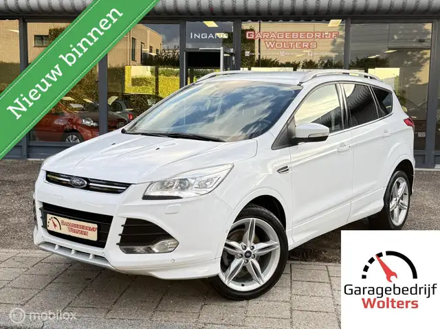 Ford Kuga 1.5 ST Line nieuwstaat vol opties trekhaak