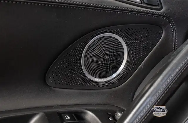 Audi R8 view 14