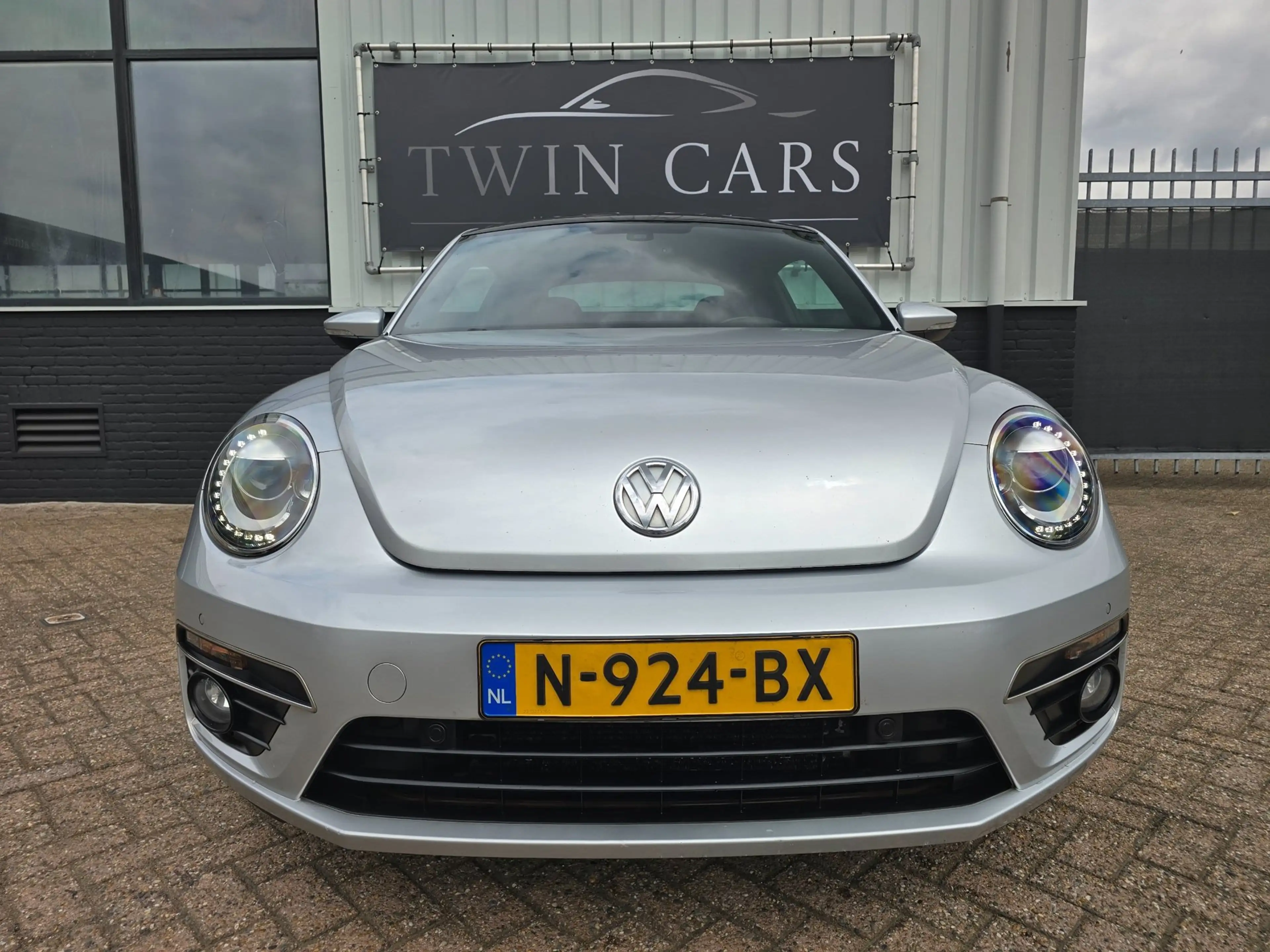 Volkswagen Beetle 1.4 TSI 160Pk R-Line Led Xenon Navi Fender-Sound — photo 2