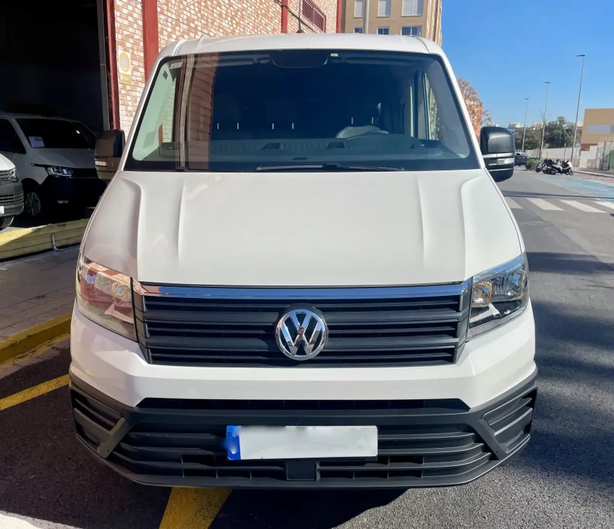 Volkswagen Crafter Furgón 2.0TDI SCR 35 BM L3H2 103kW Aut. Blanco - 2
