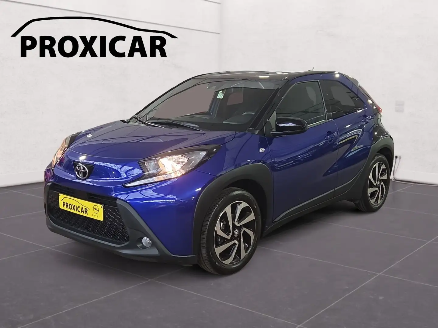 Toyota Aygo X pulse 1.0 essence 72cv 2023 Airco/Gps/Camera Bleu - 1