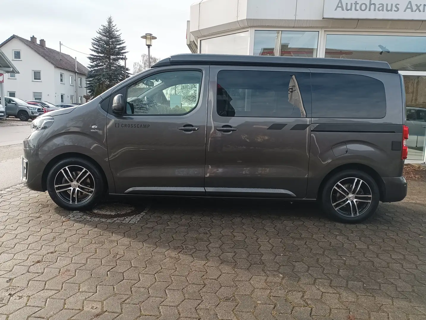 Toyota Proace Verso Crosscamp * AHK * Standheizung * Head-Up * Grau - 2