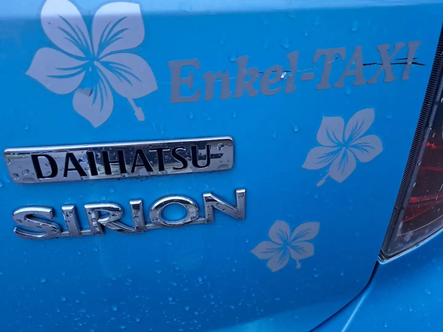 Daihatsu Sirion *Top*Automatik*Allrad*nur 50000 km*TÜV 09/25* Bleu - 1